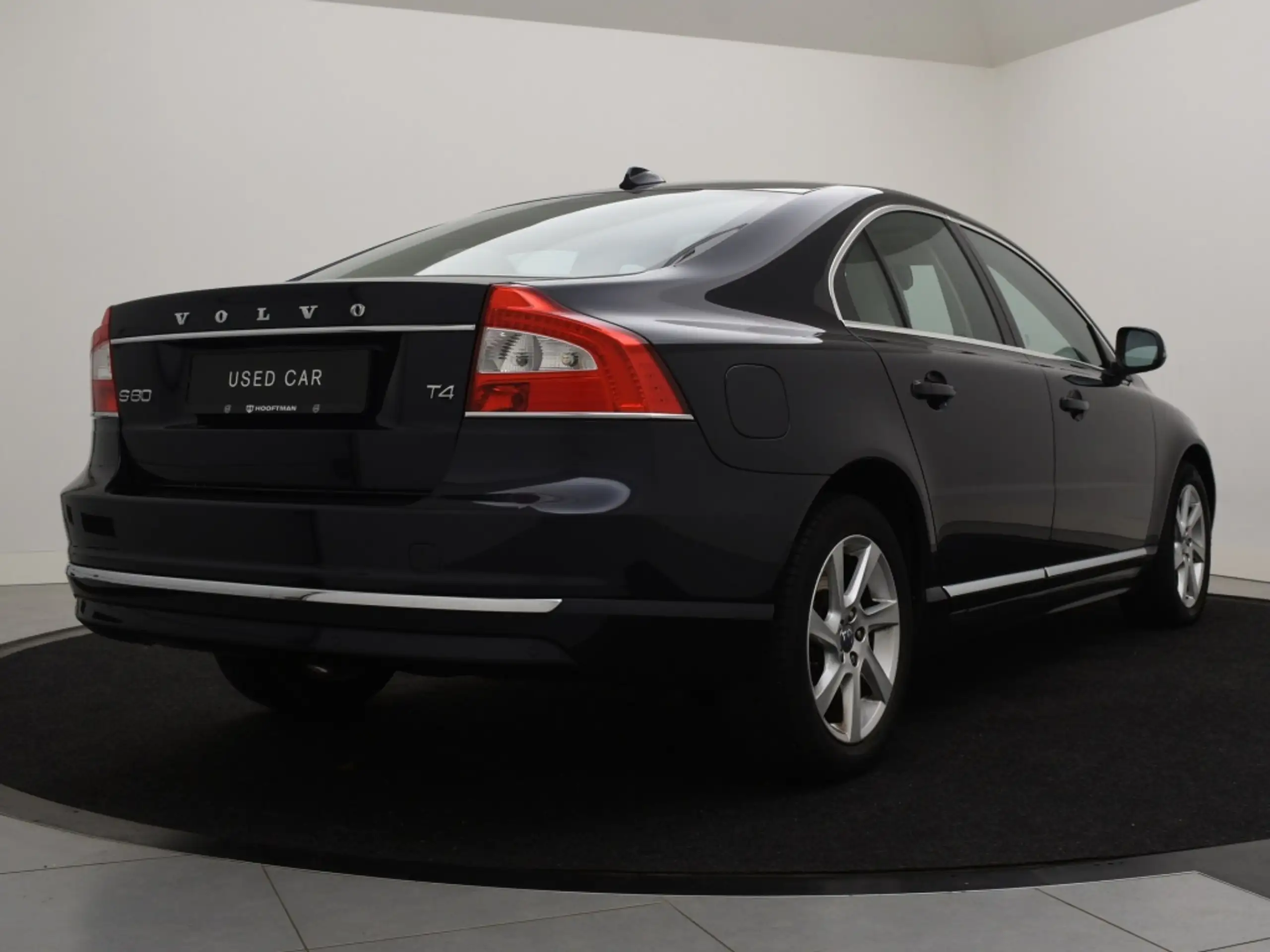 Volvo - S80