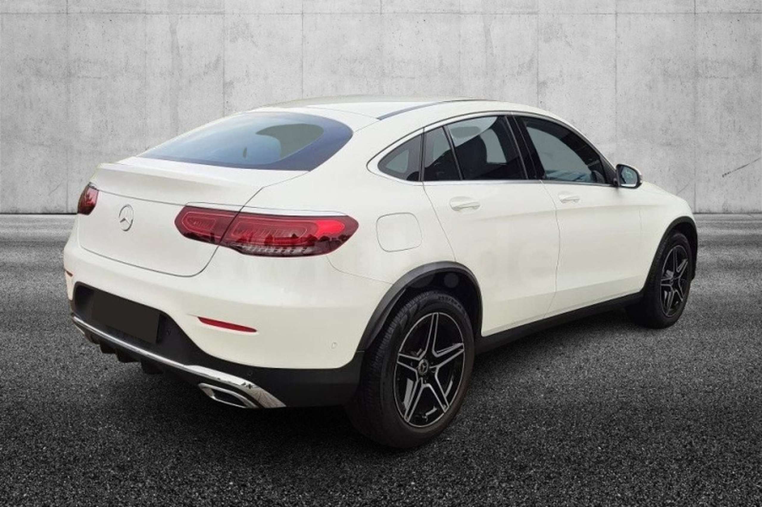 Mercedes-Benz - GLC 220