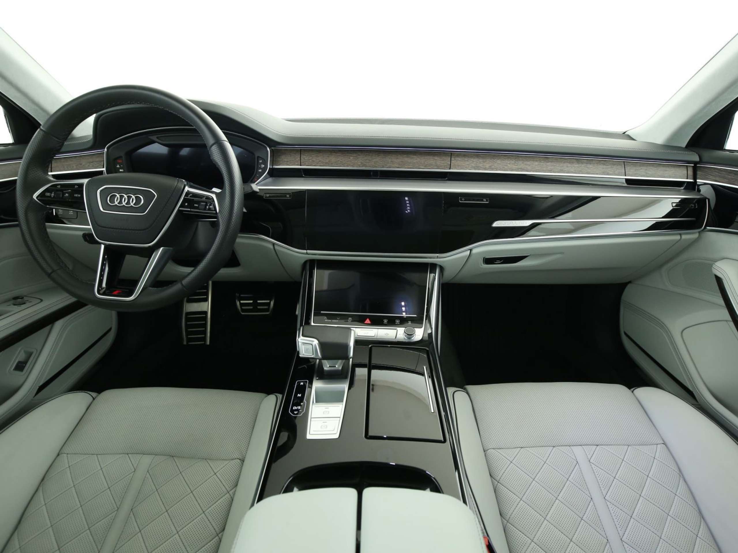 Audi - A8