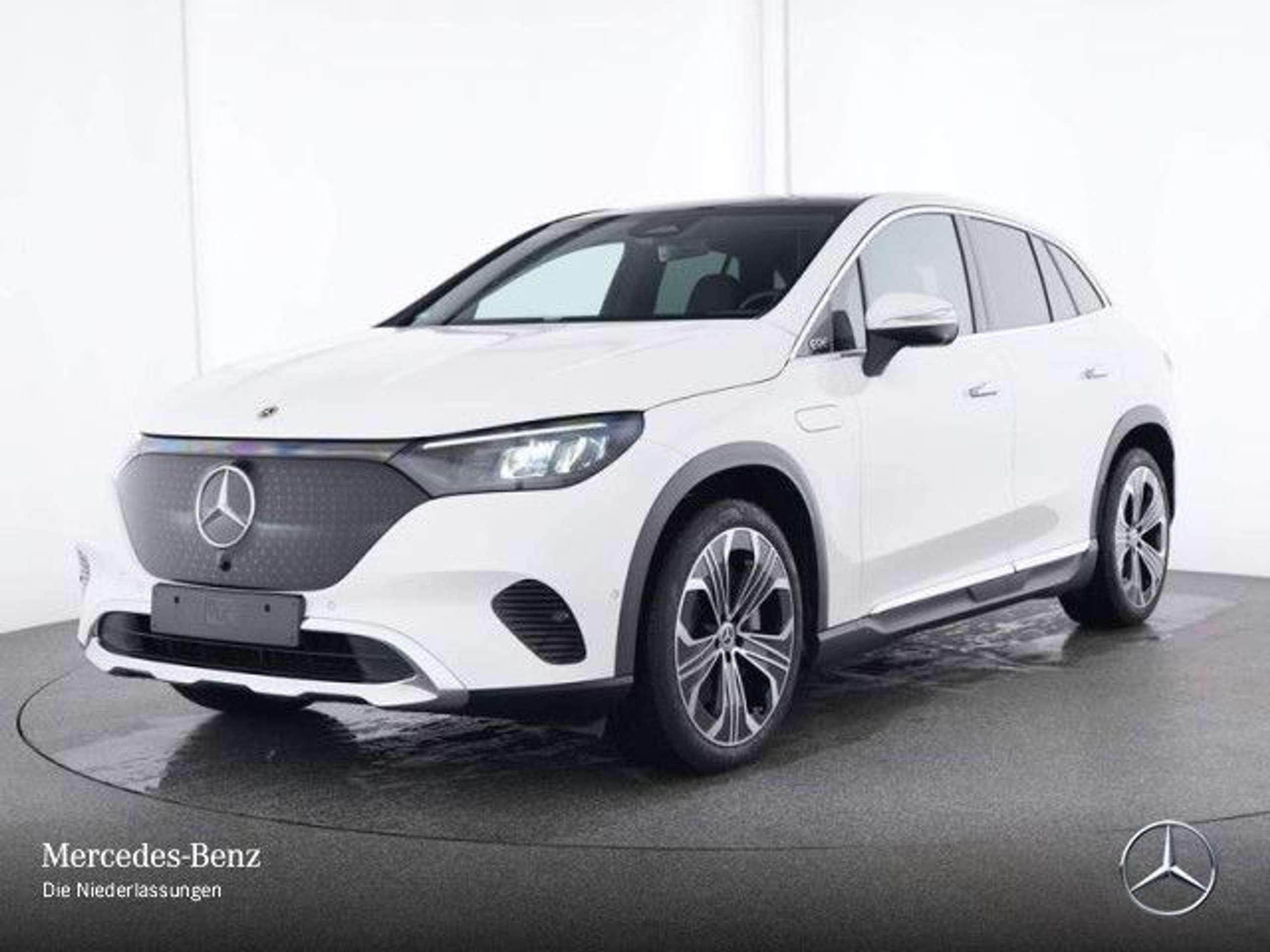 Mercedes-Benz - EQE SUV