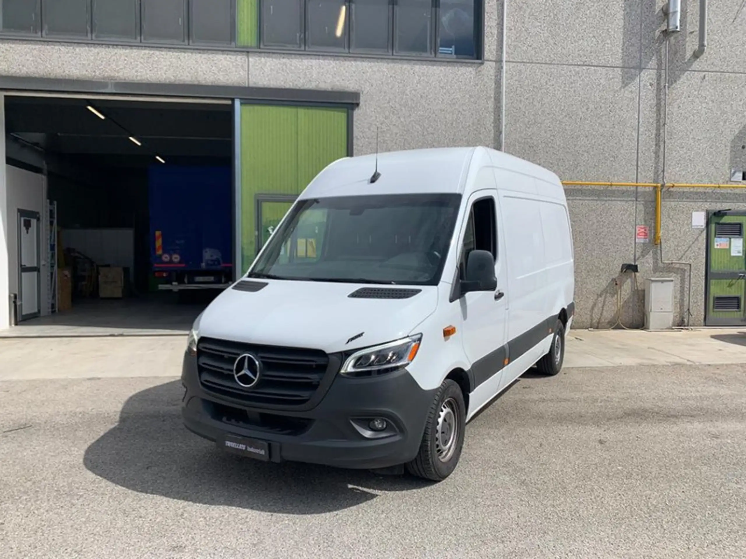 Mercedes-Benz - Sprinter