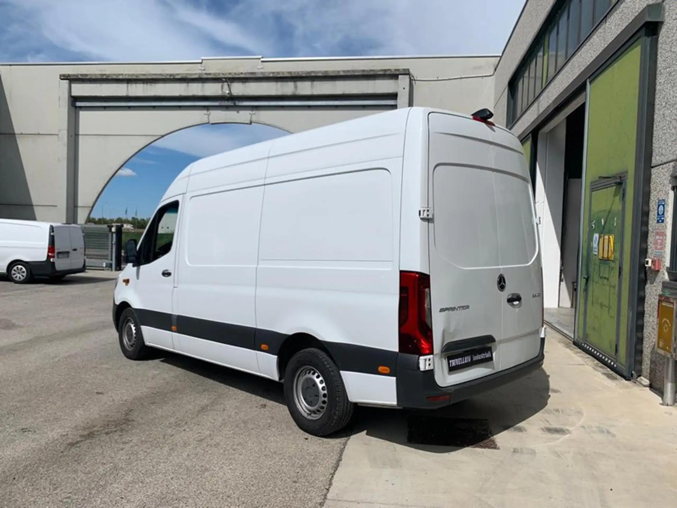 Mercedes-Benz - Sprinter