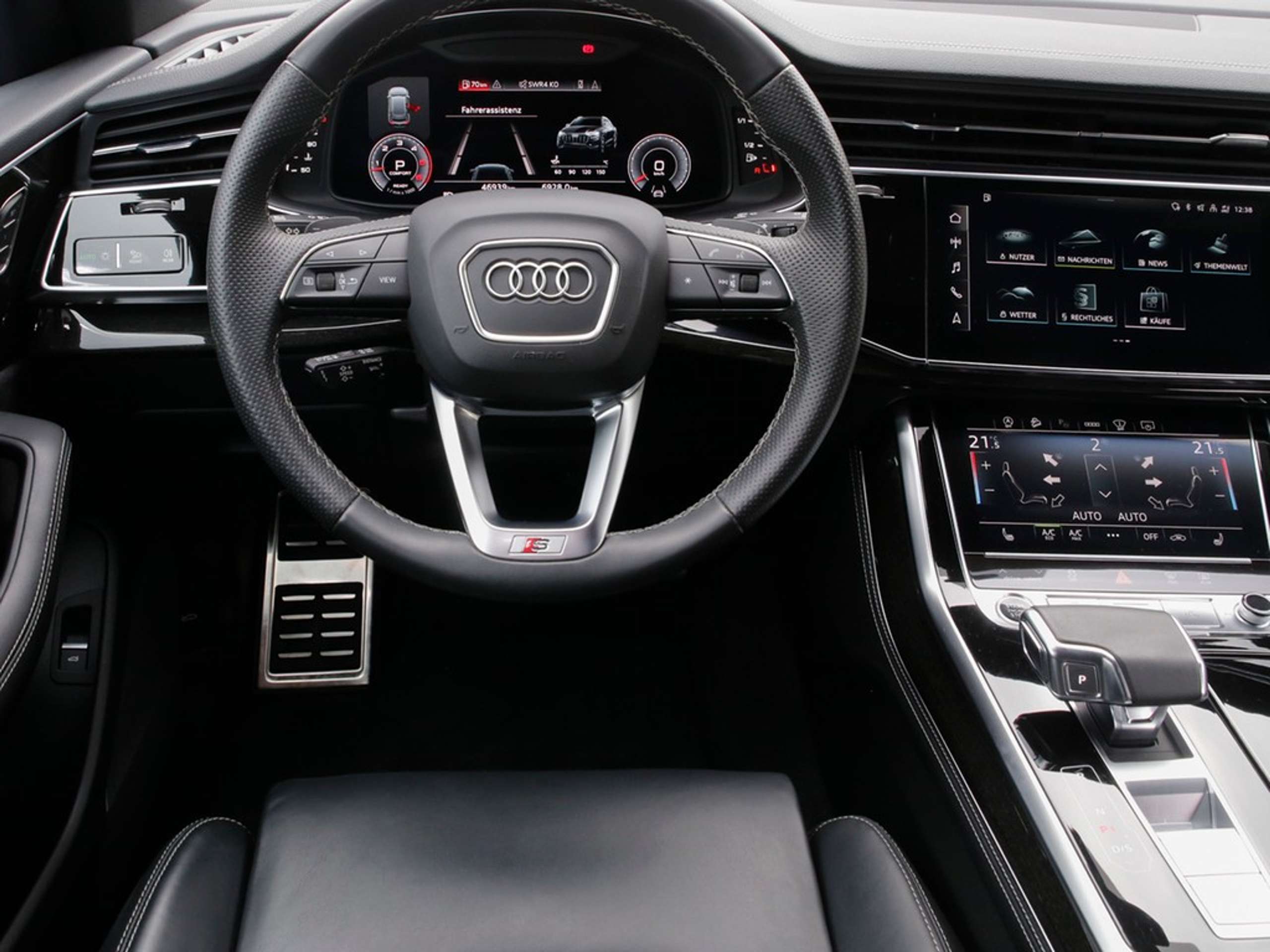 Audi - Q8