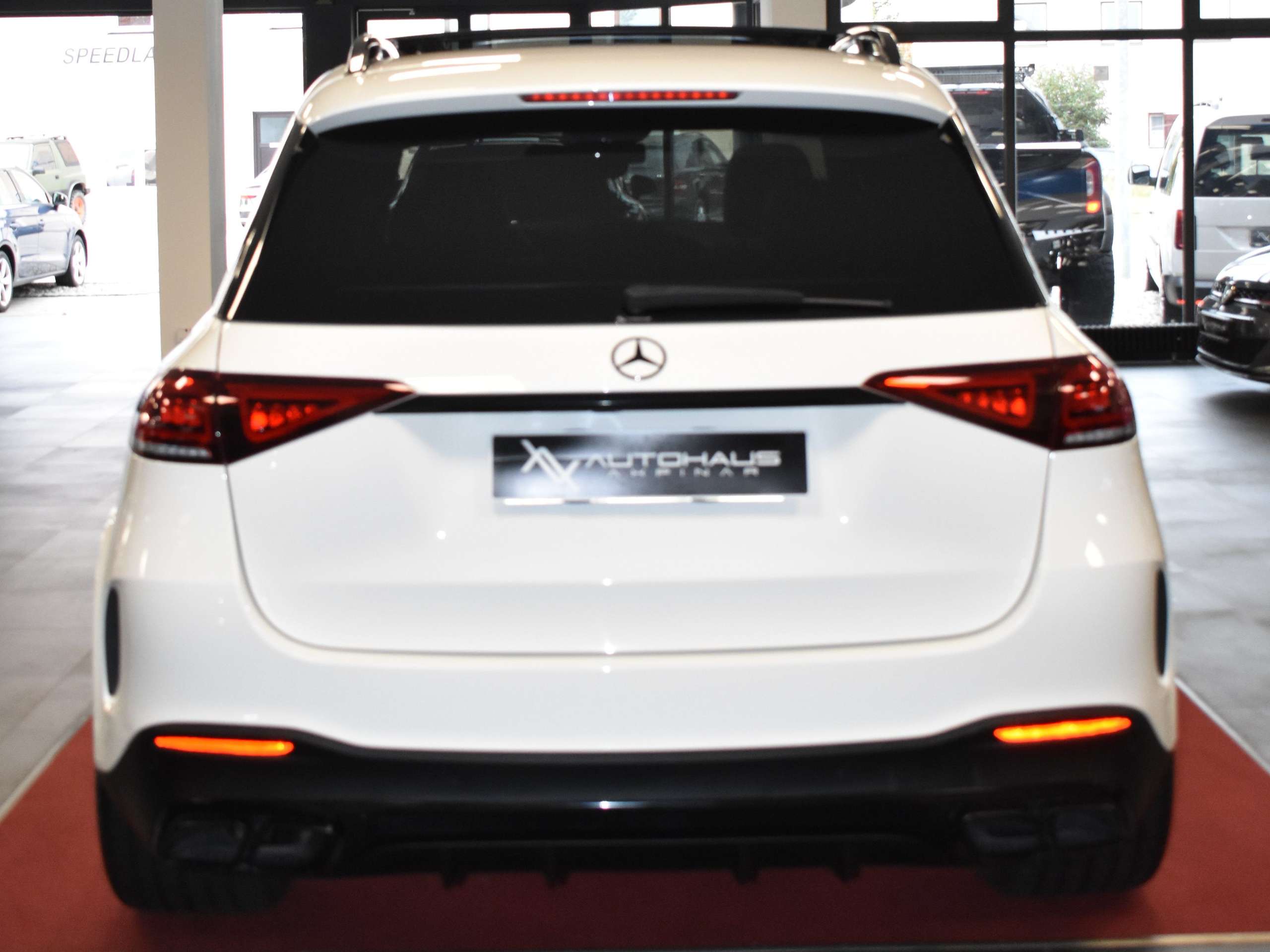 Mercedes-Benz - GLE 300