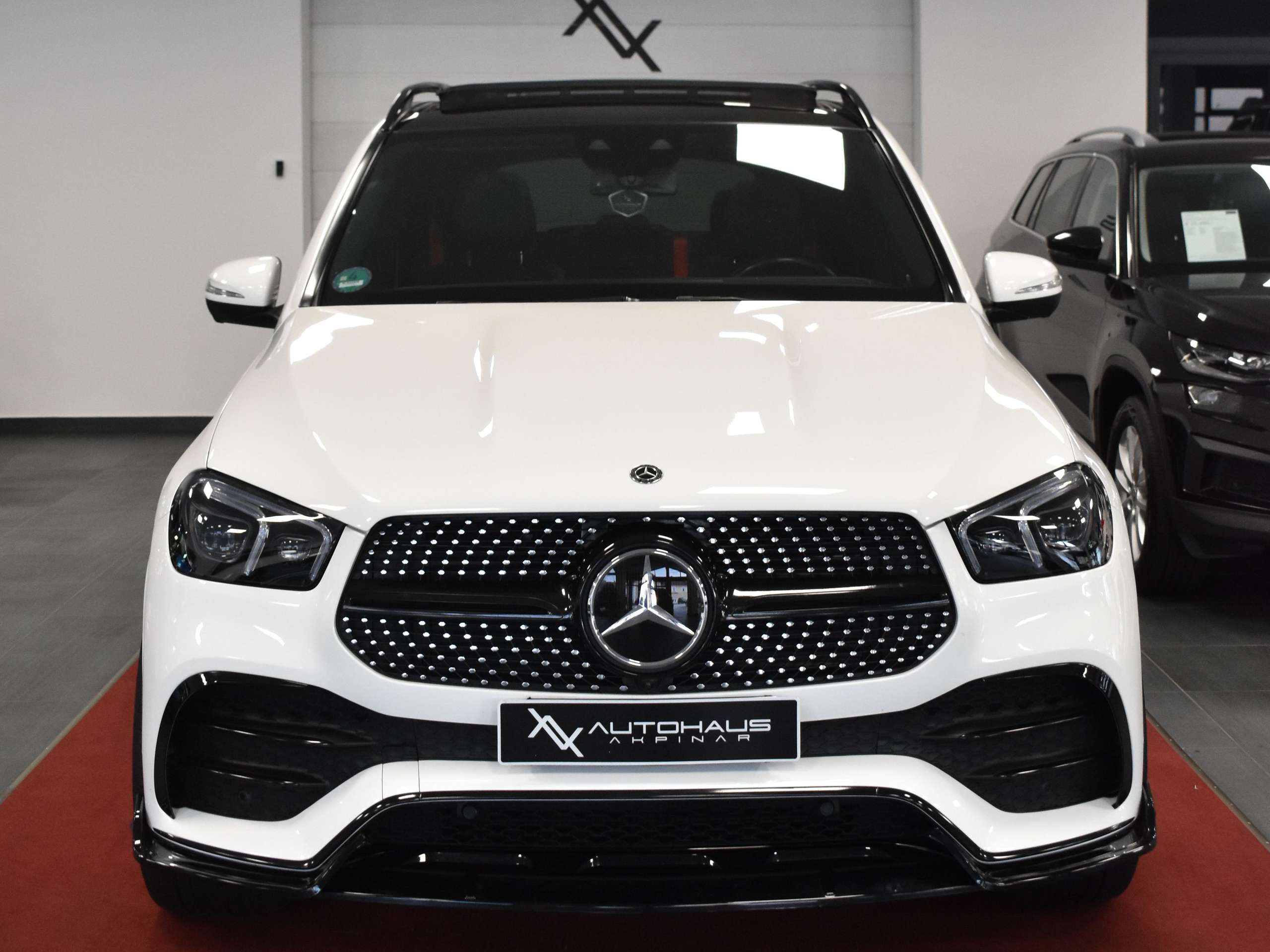 Mercedes-Benz - GLE 300