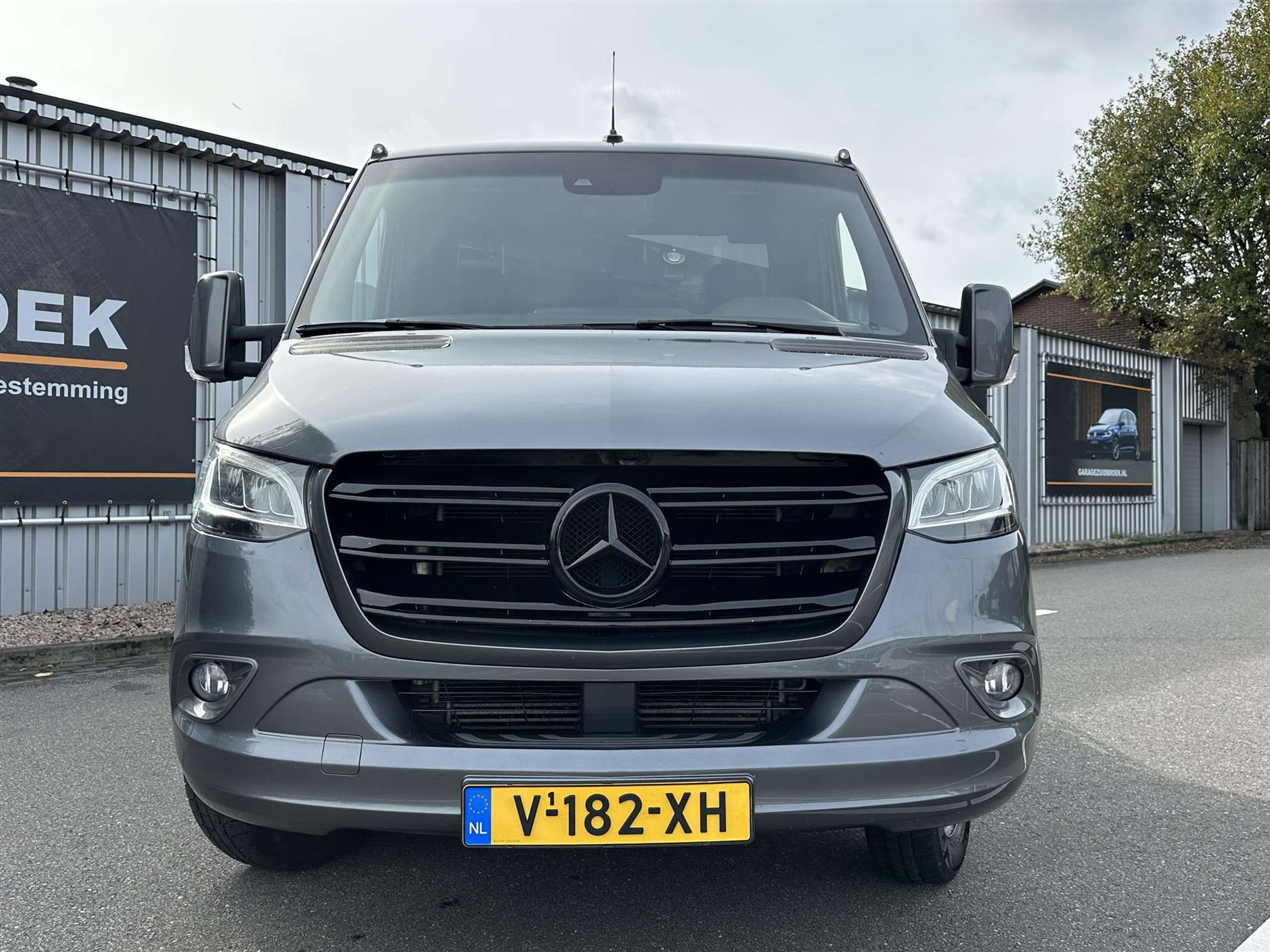 Mercedes-Benz - Sprinter