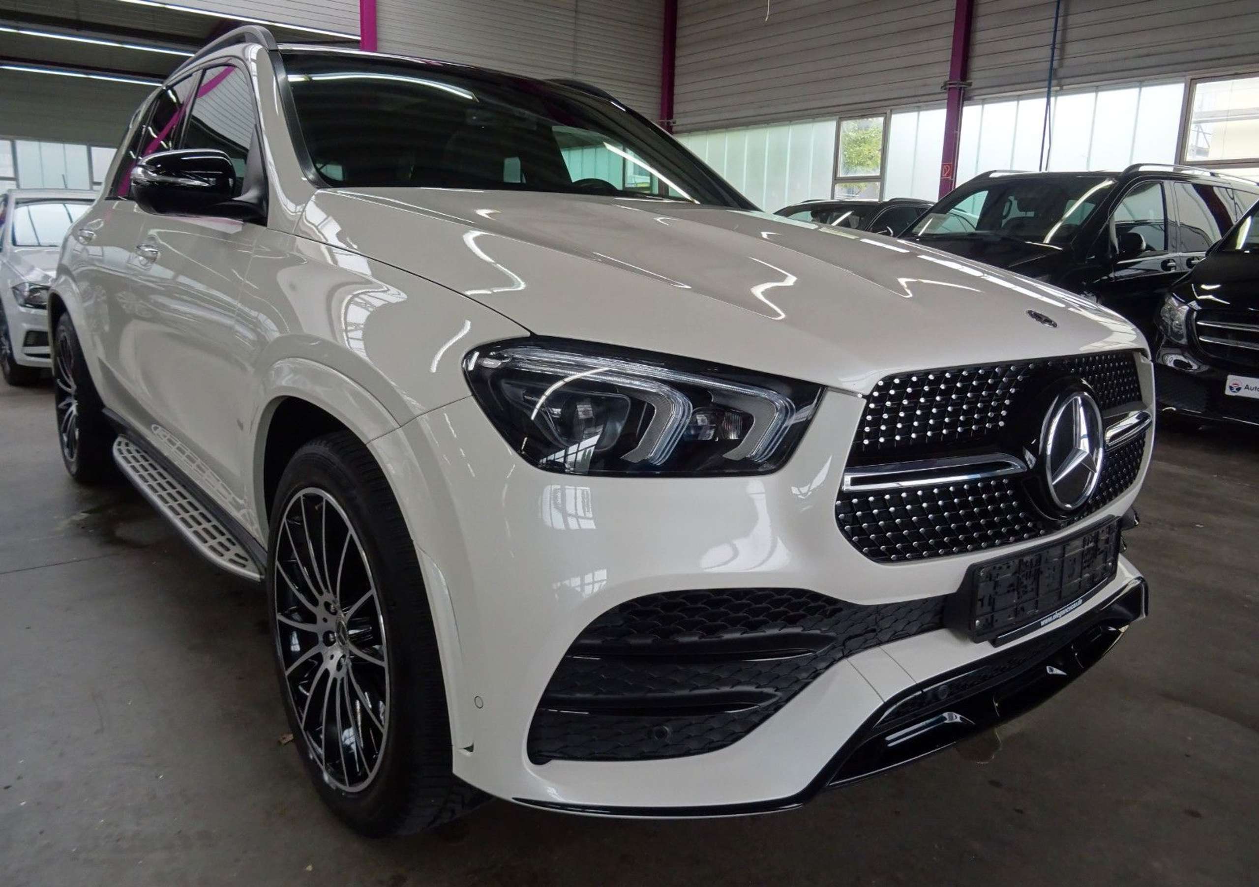 Mercedes-Benz - GLE 350