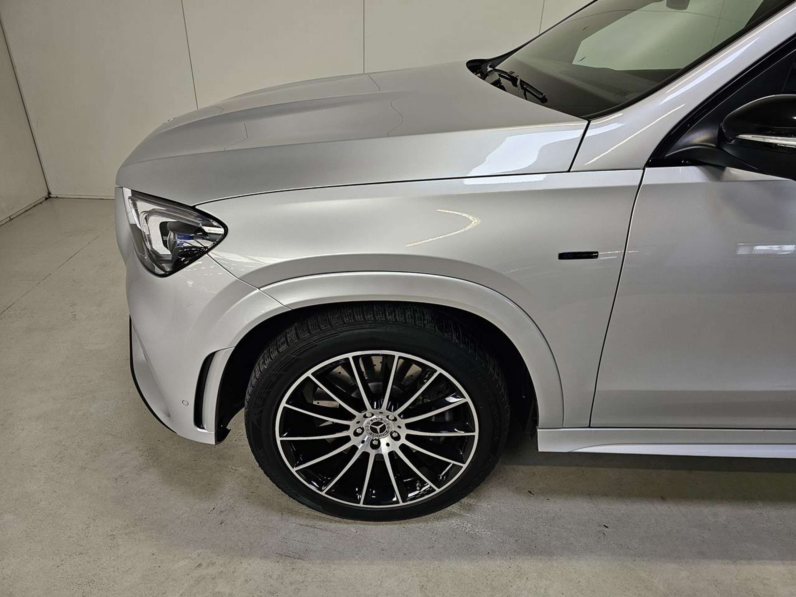 Mercedes-Benz - GLE 350