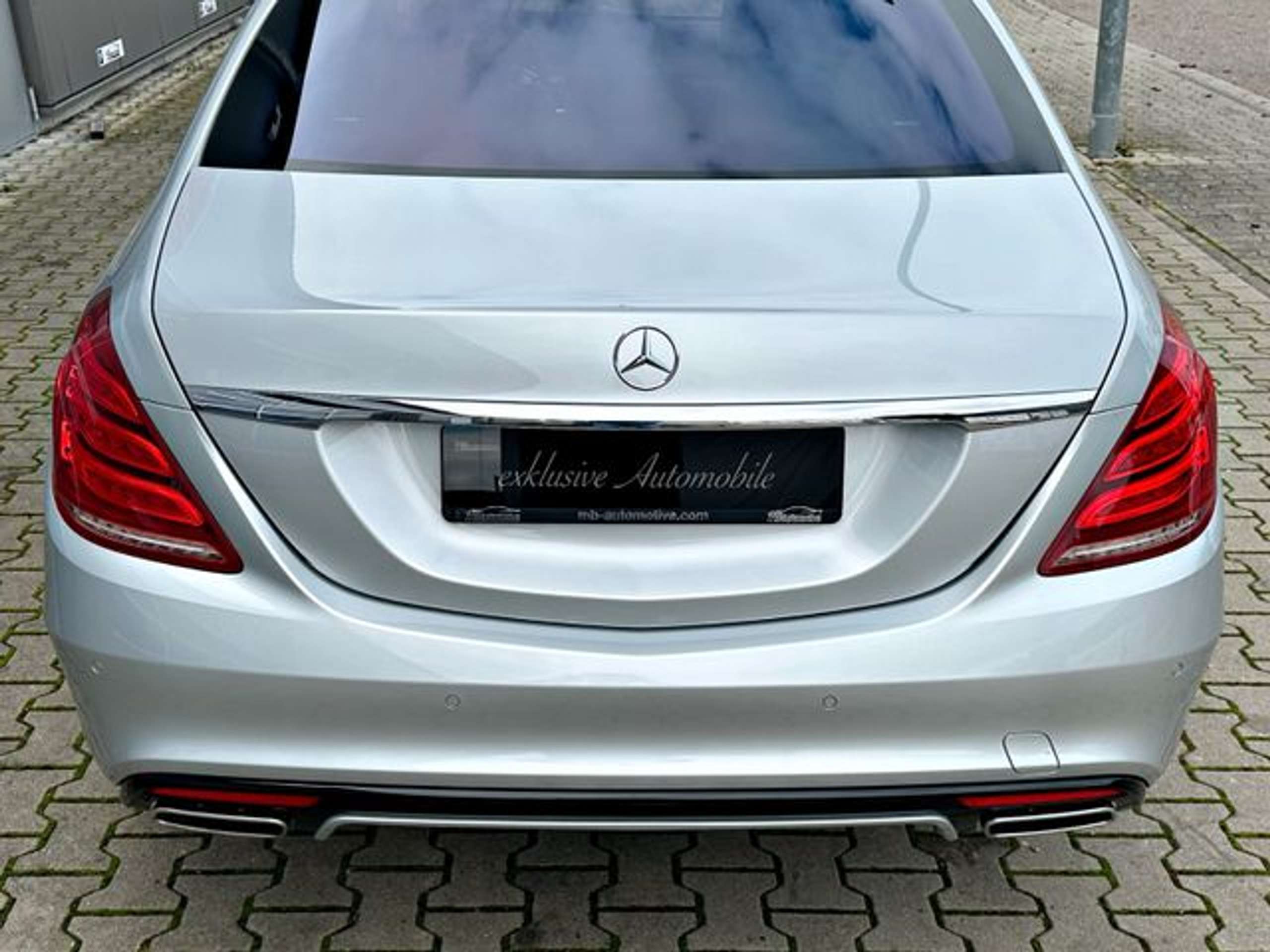 Mercedes-Benz - S 500