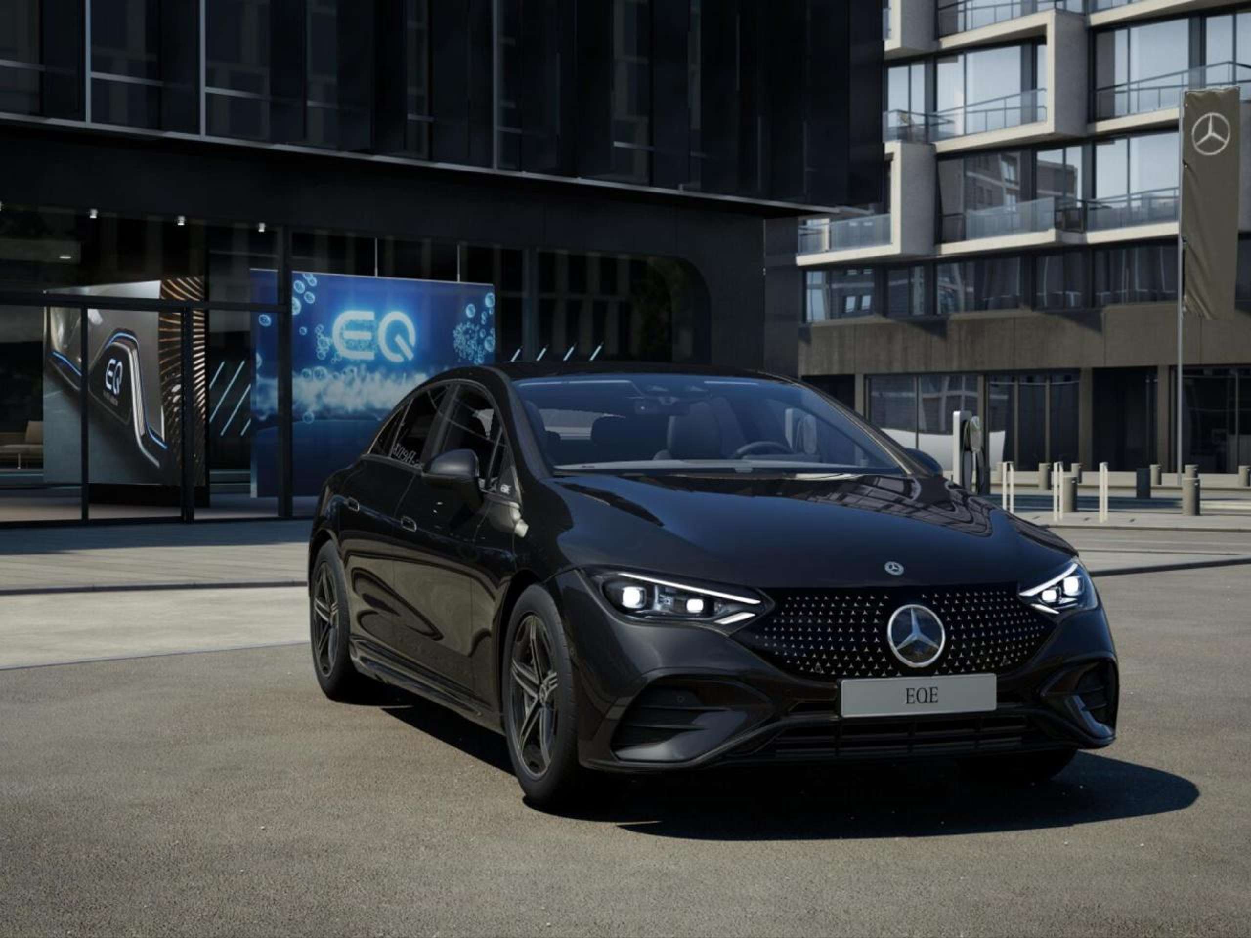 Mercedes-Benz - EQE 500