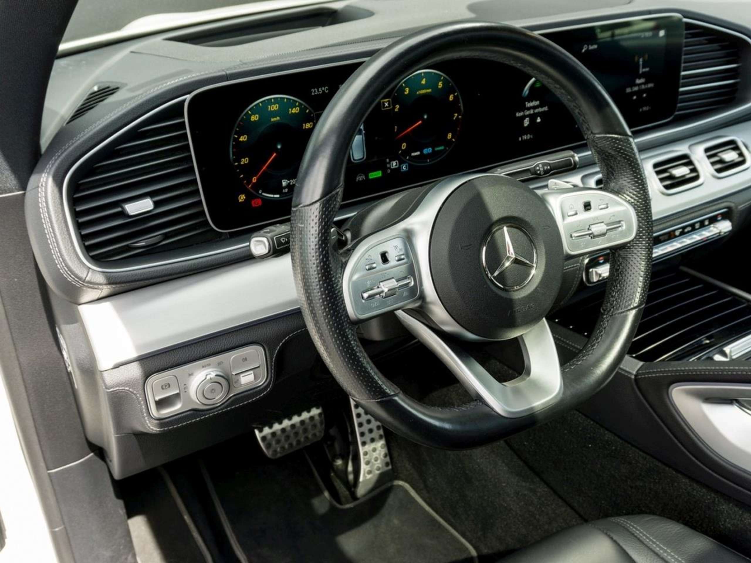 Mercedes-Benz - GLE 580