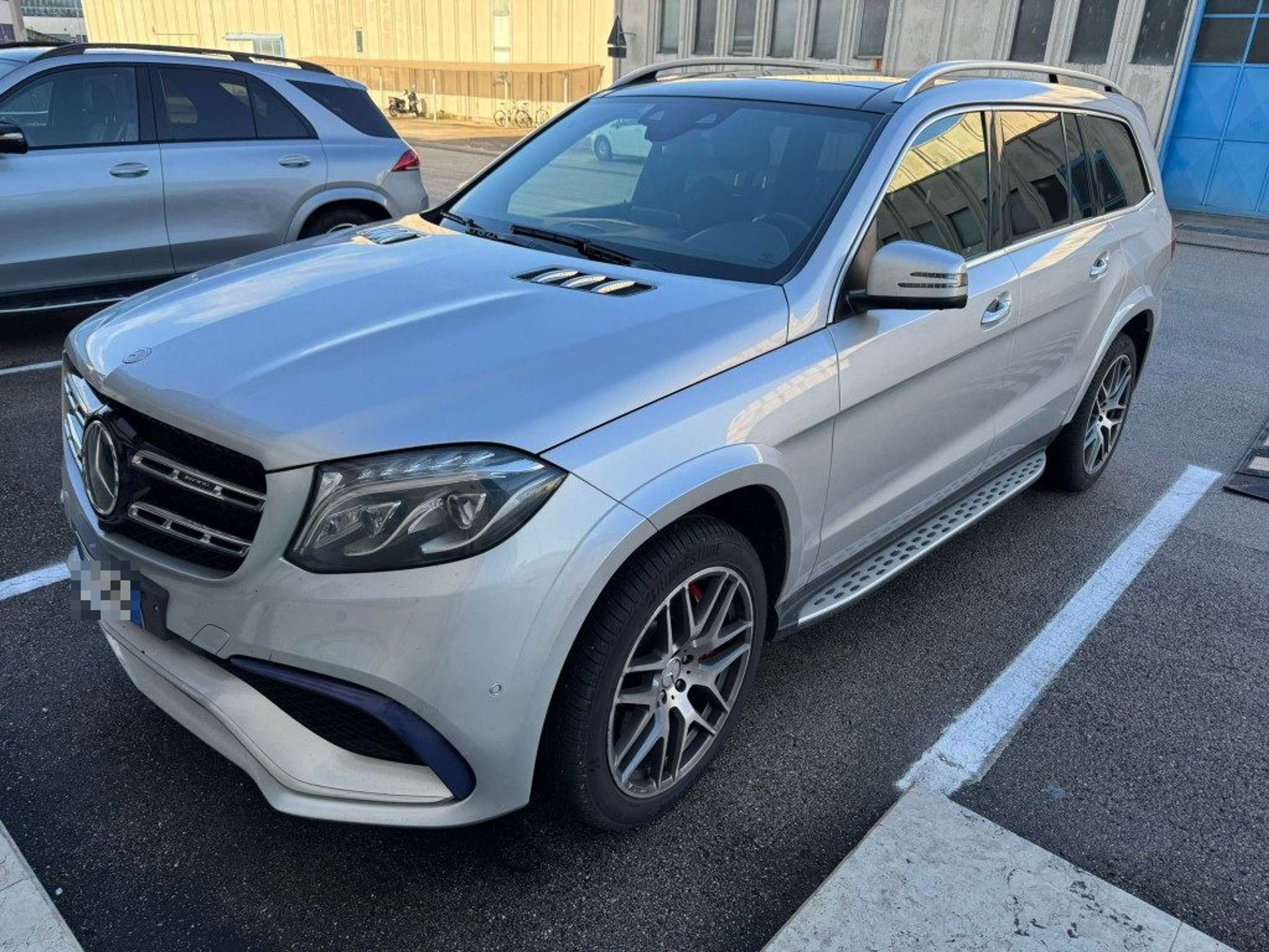 Mercedes-Benz - GLS 63 AMG