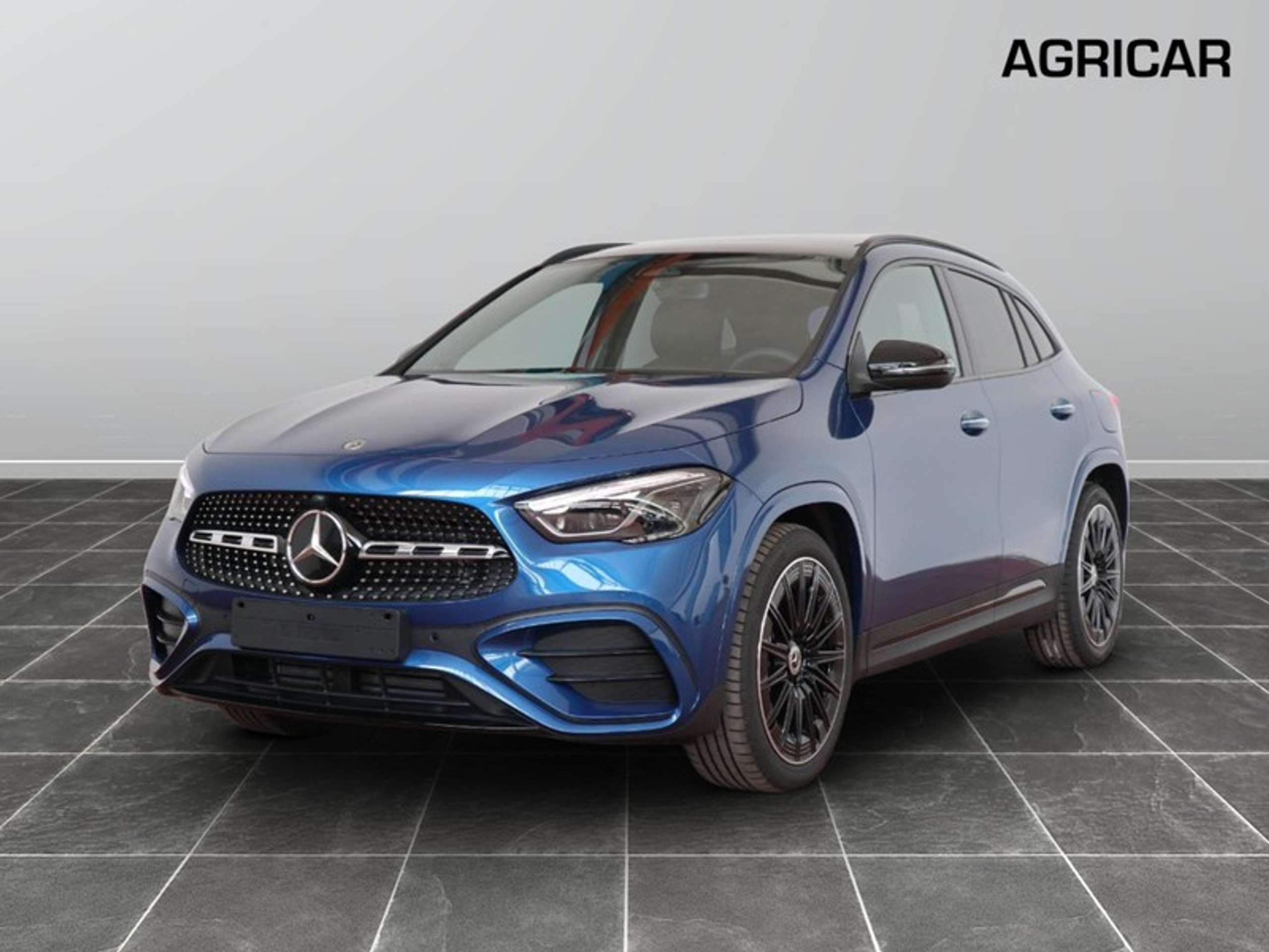 Mercedes-Benz - GLA 250