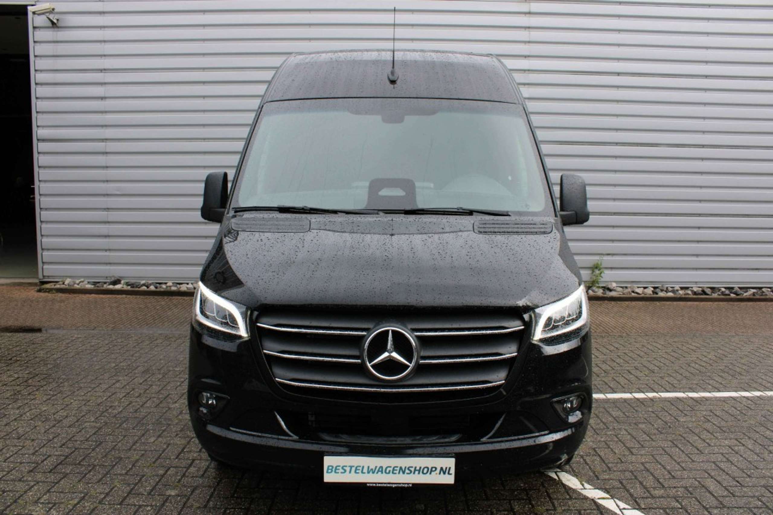 Mercedes-Benz - Sprinter