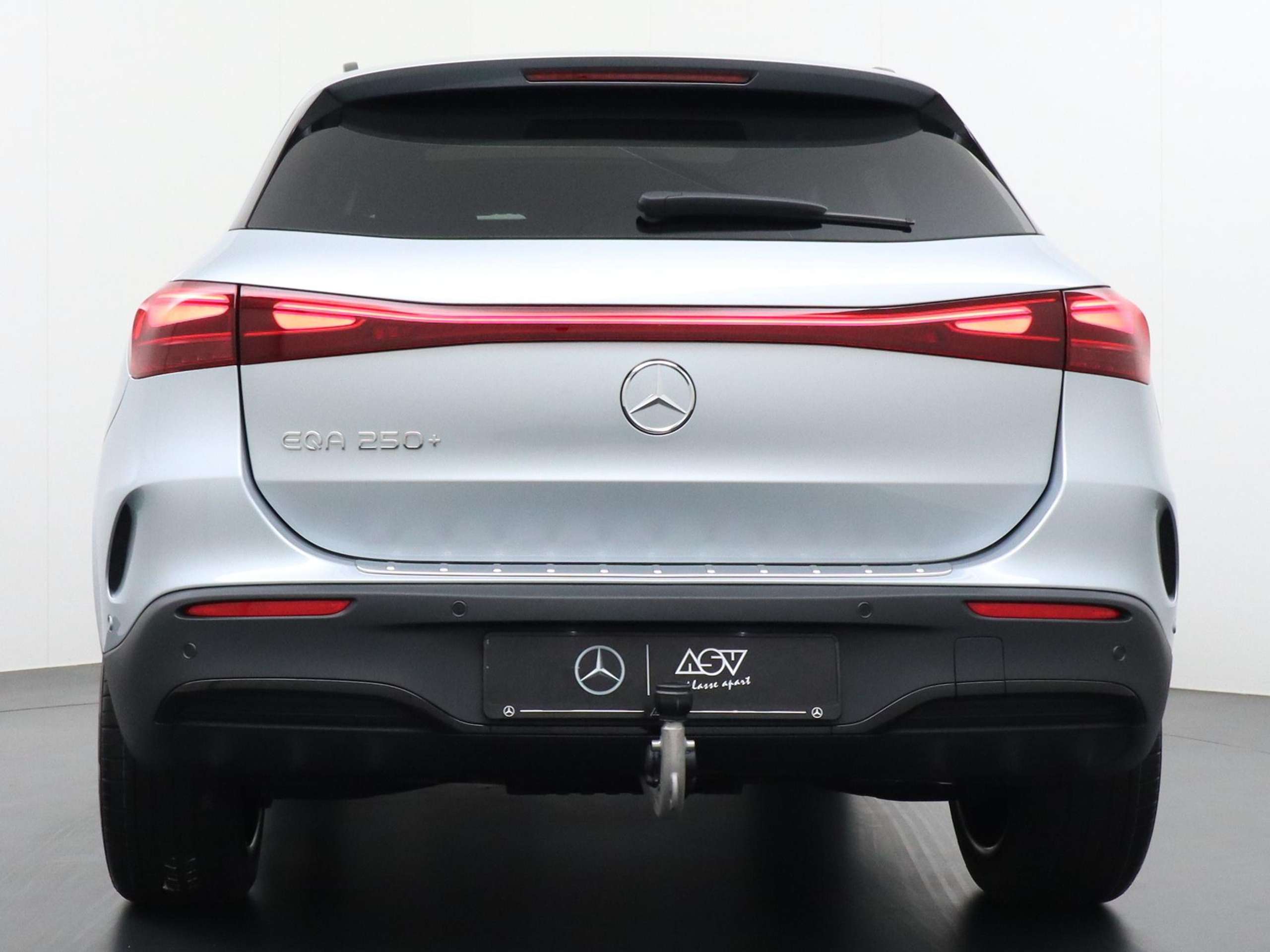 Mercedes-Benz - EQA