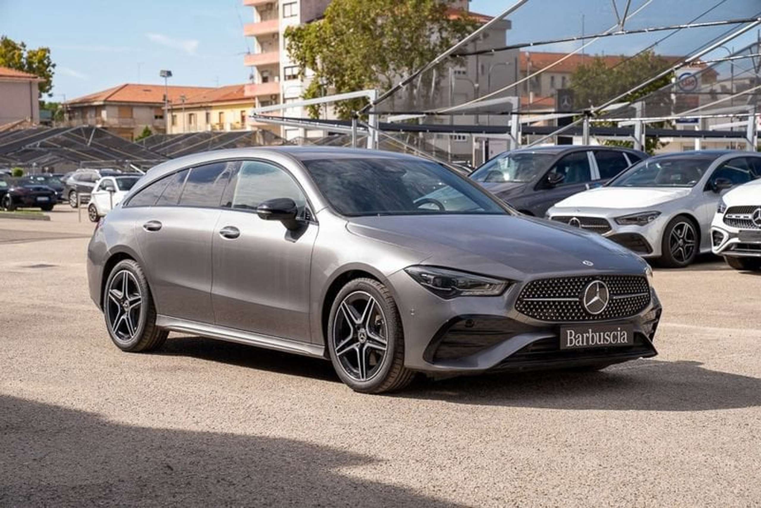 Mercedes-Benz - CLA 220