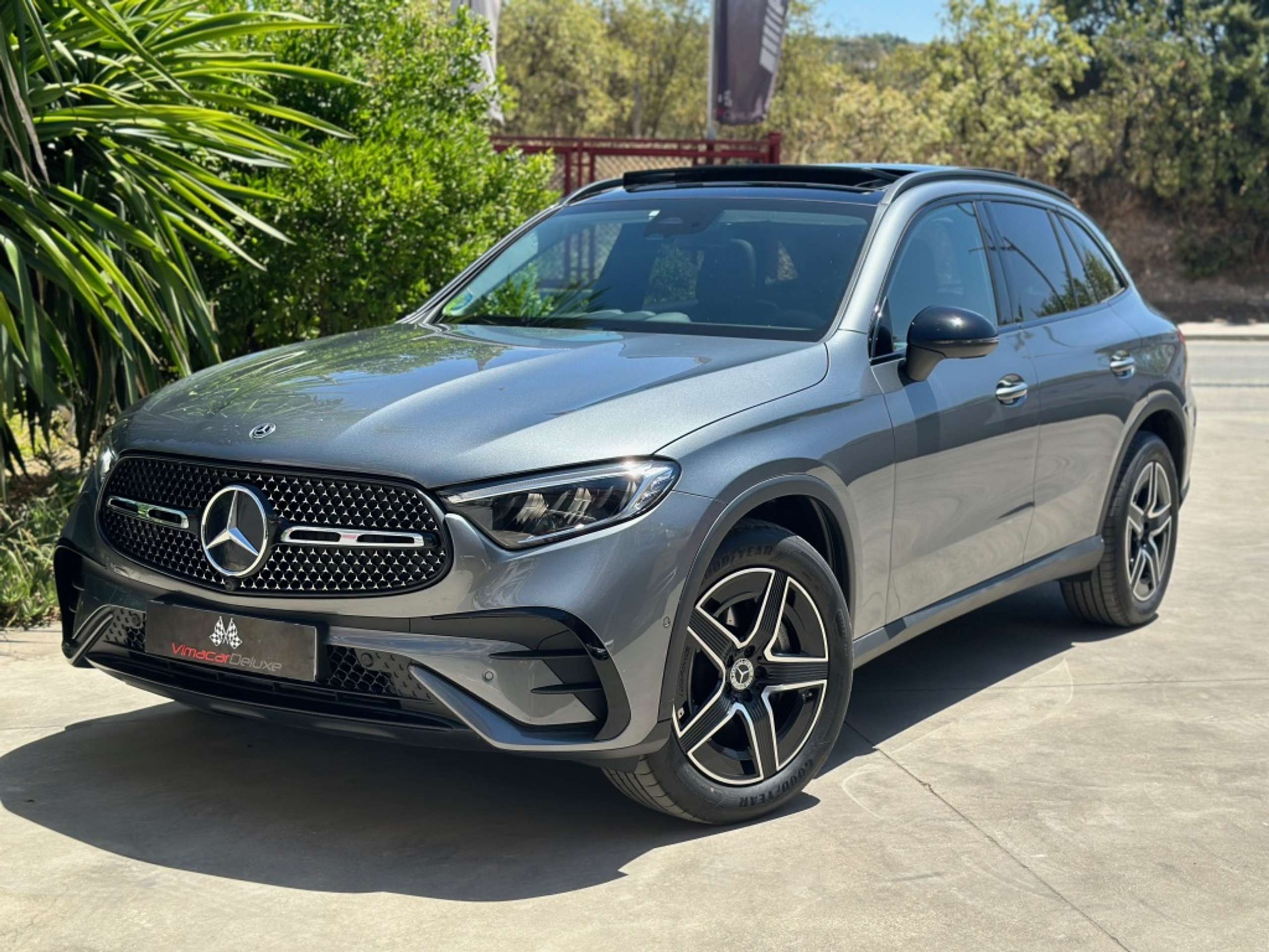 Mercedes-Benz - GLC 220