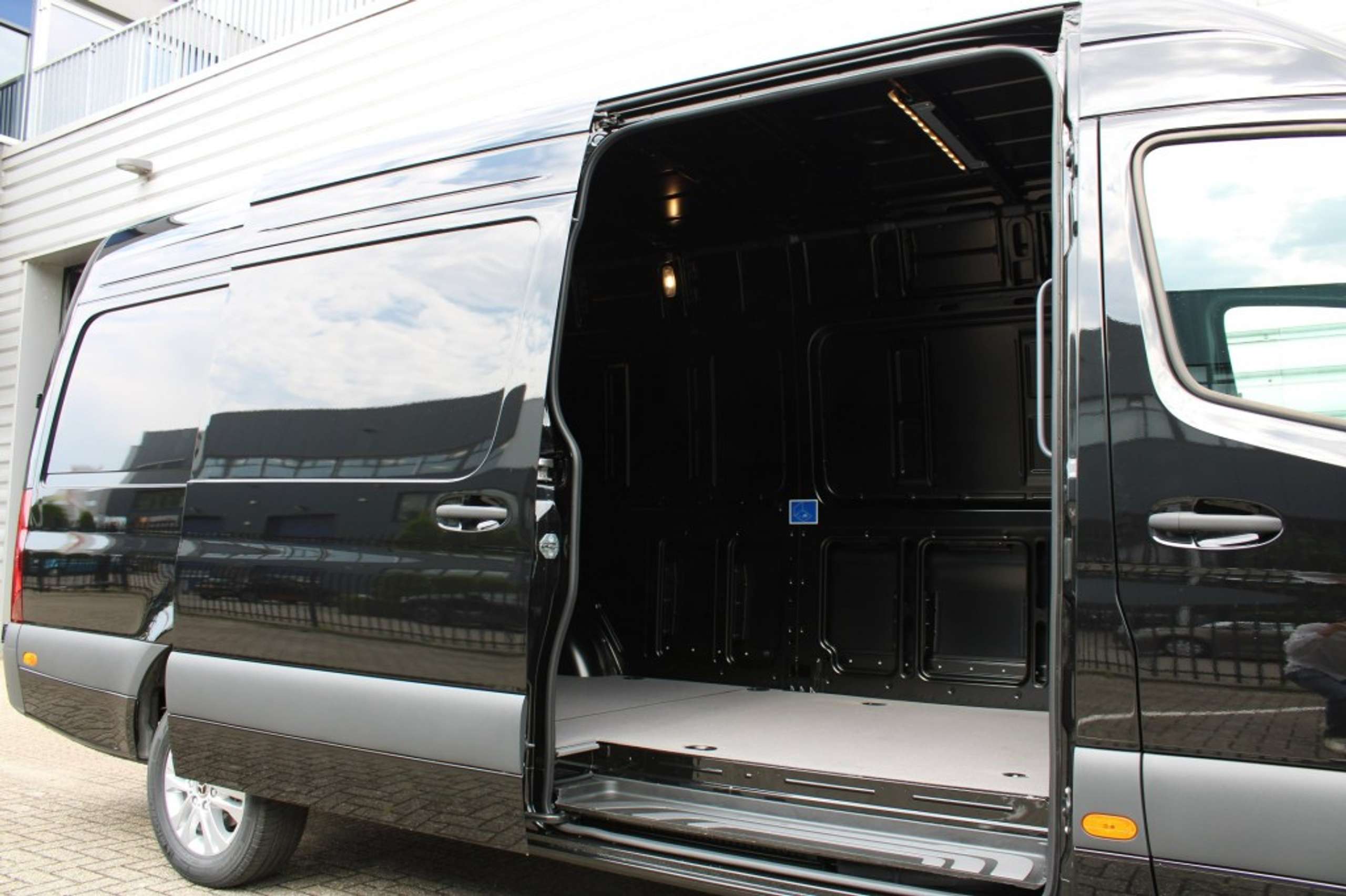 Mercedes-Benz - Sprinter