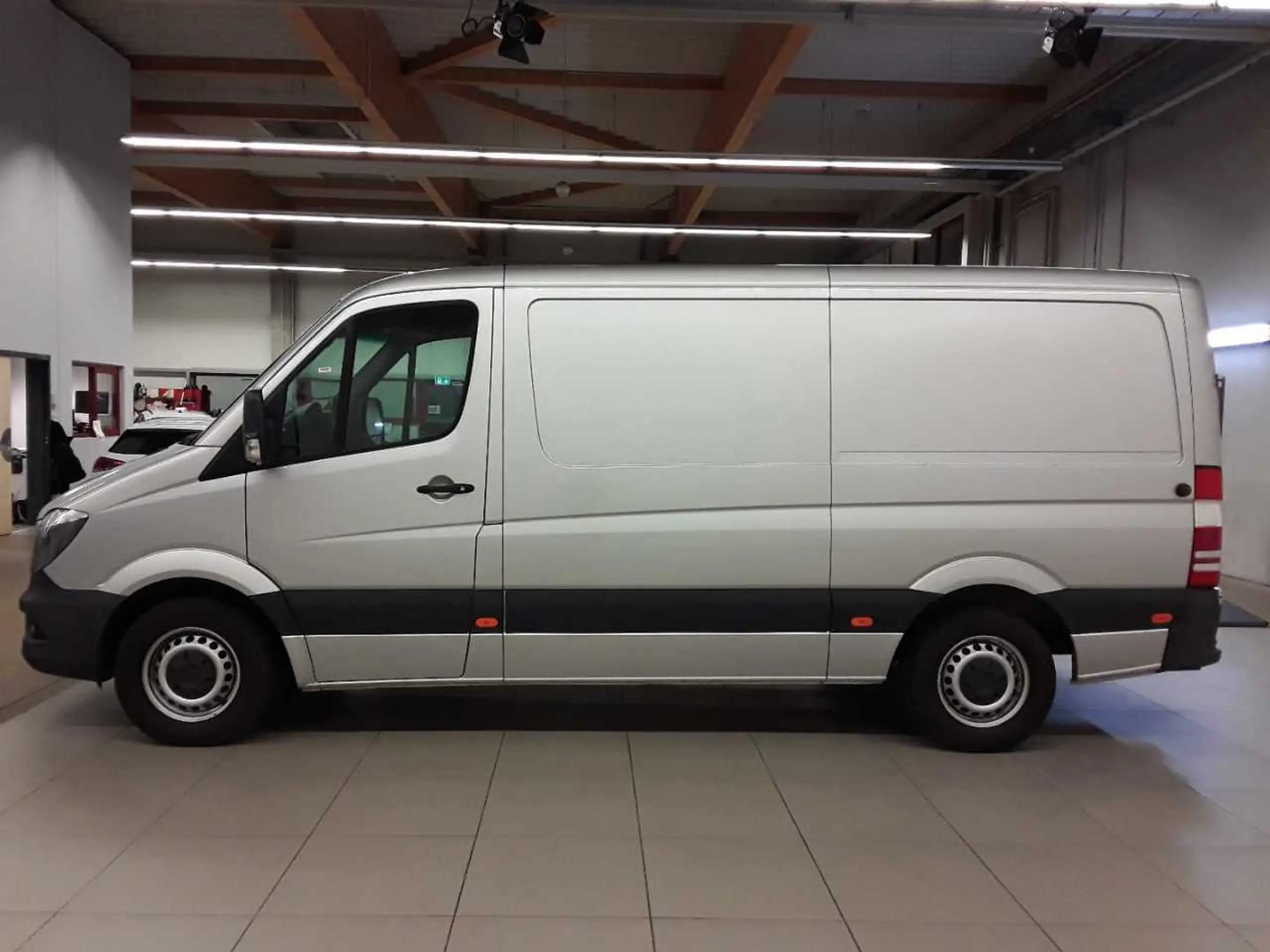 Mercedes-Benz - Sprinter