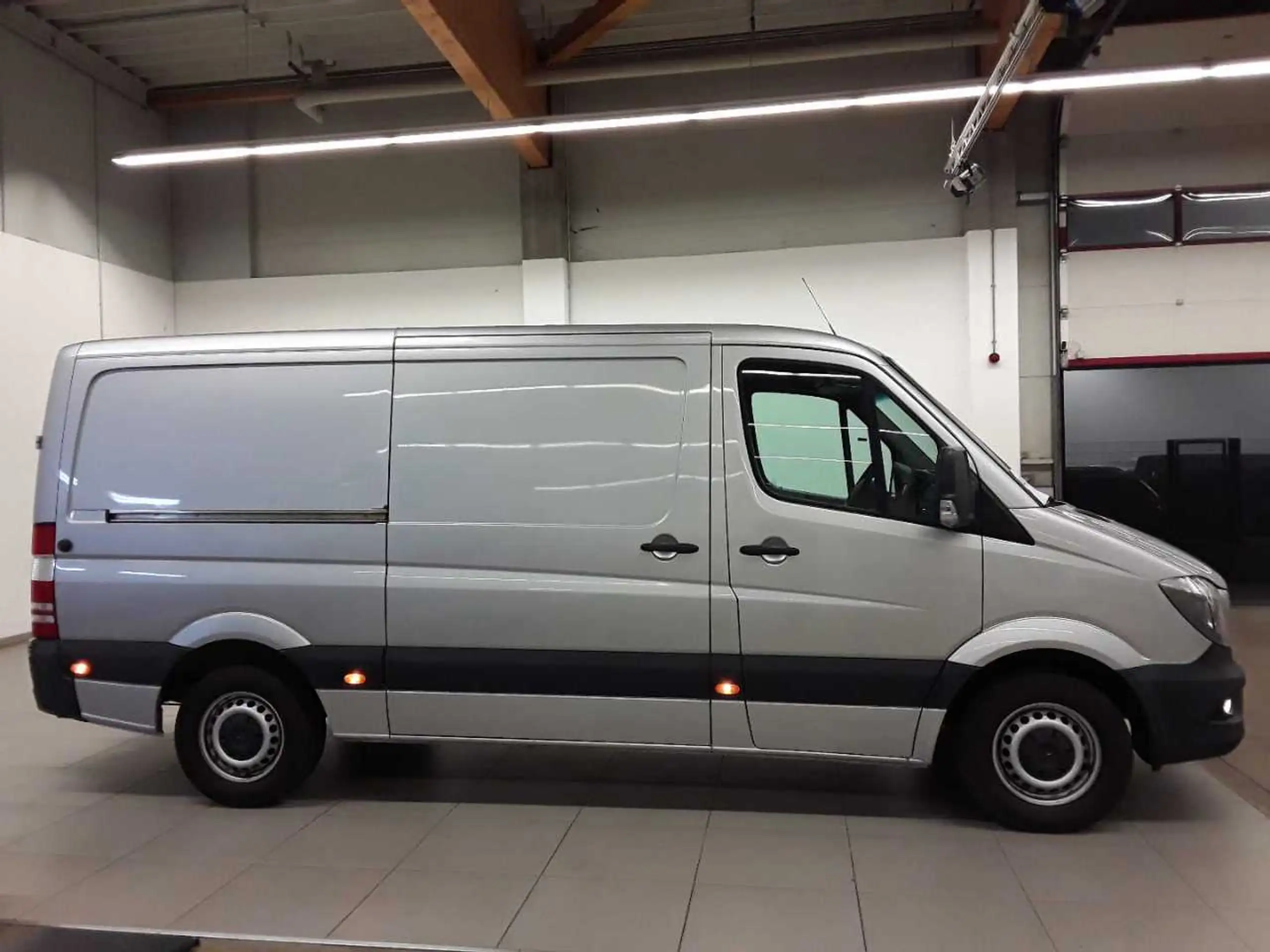 Mercedes-Benz - Sprinter