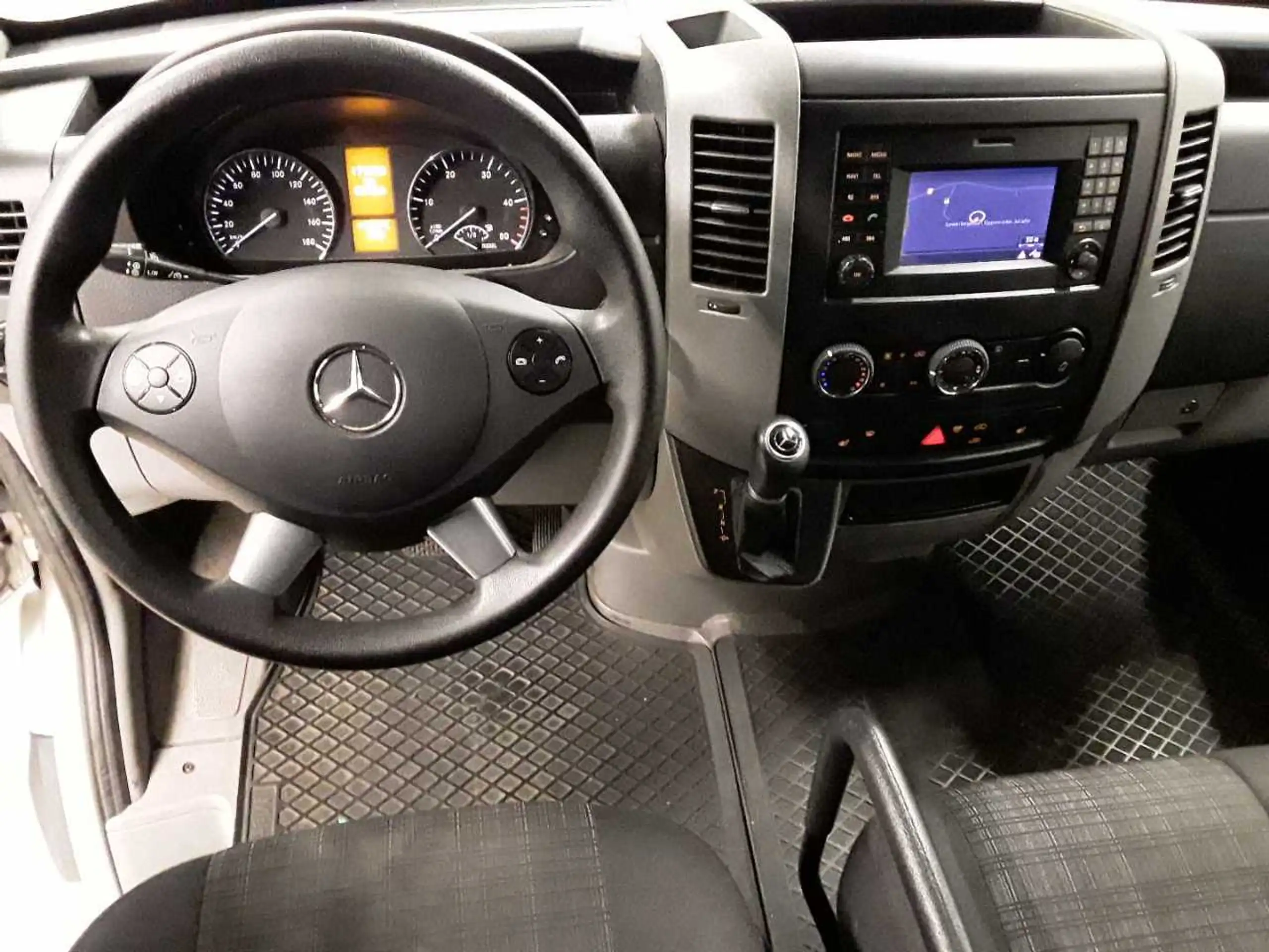 Mercedes-Benz - Sprinter