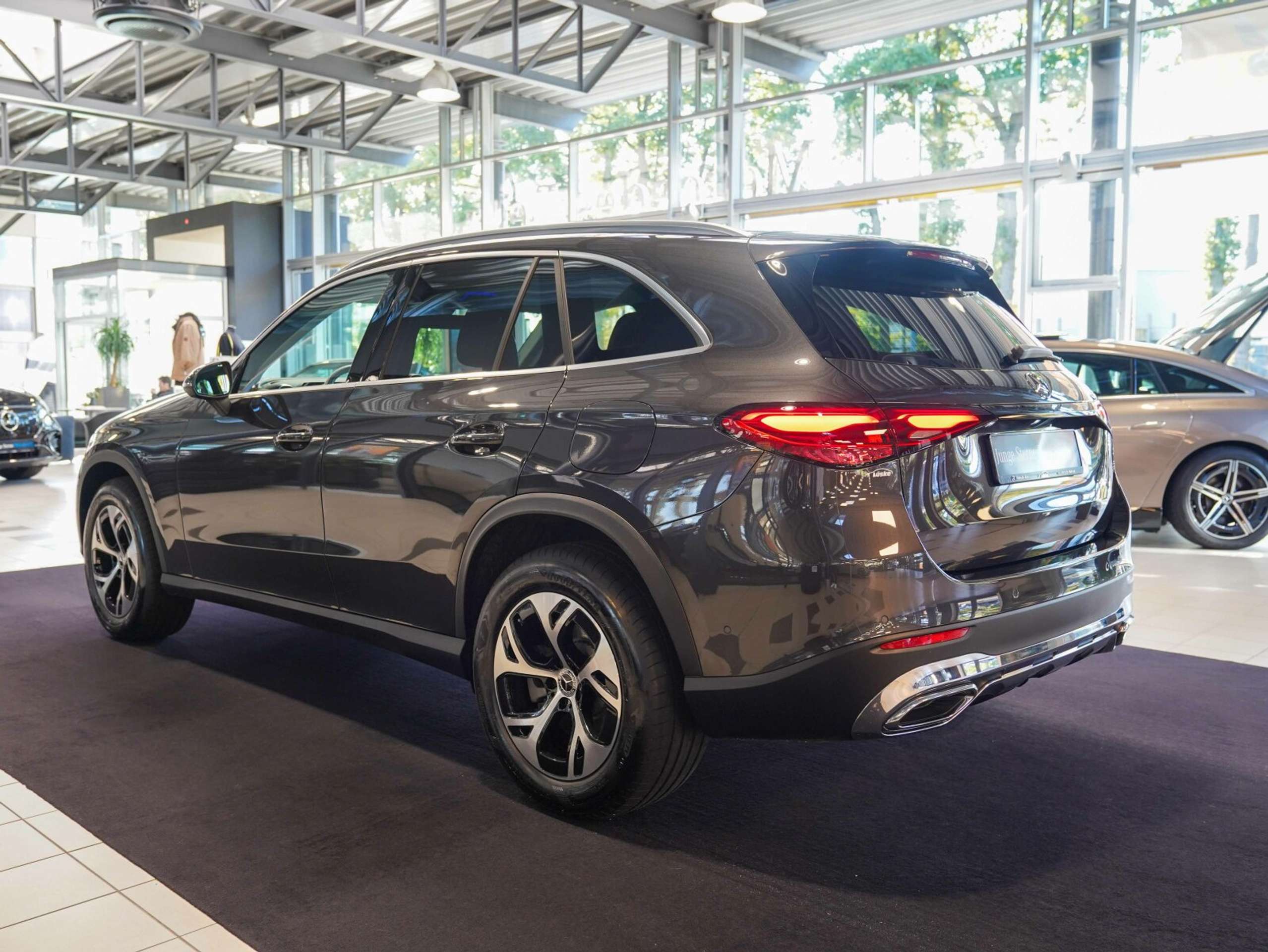 Mercedes-Benz - GLC 300