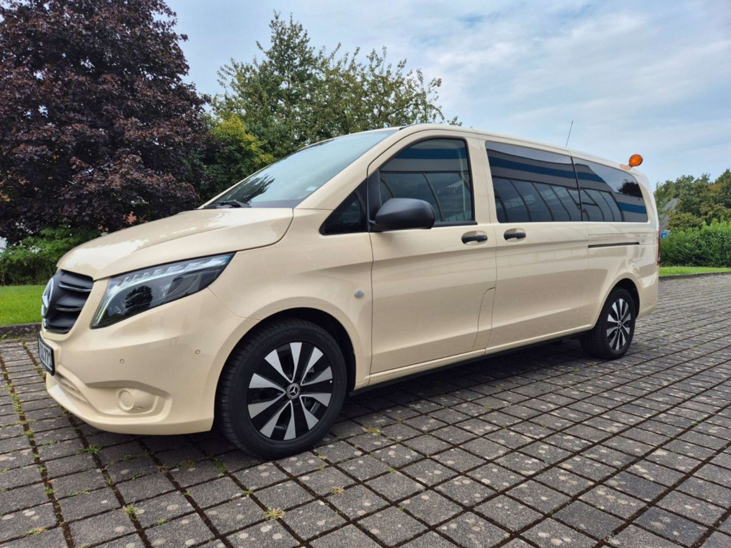 Mercedes-Benz - Vito