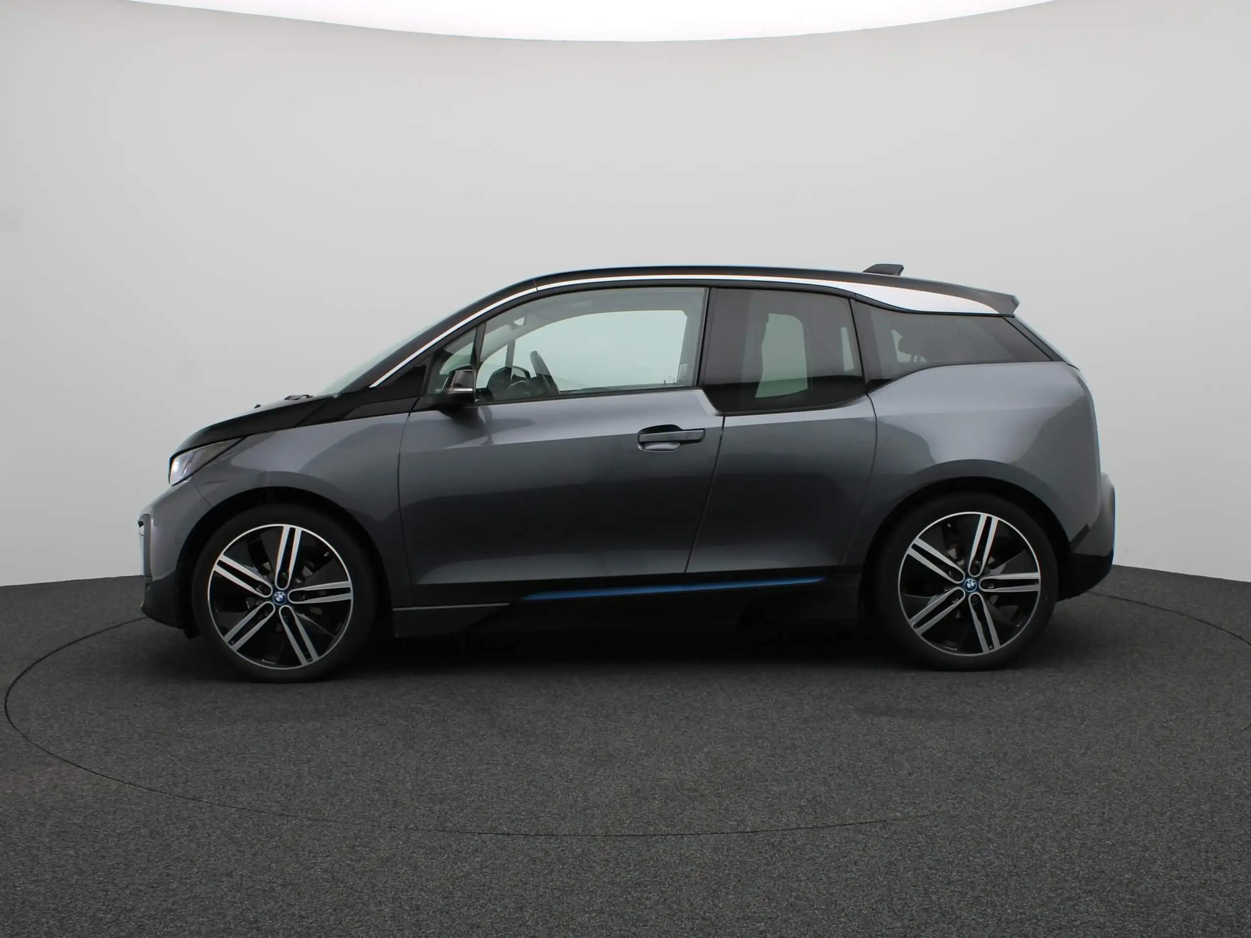 BMW - i3