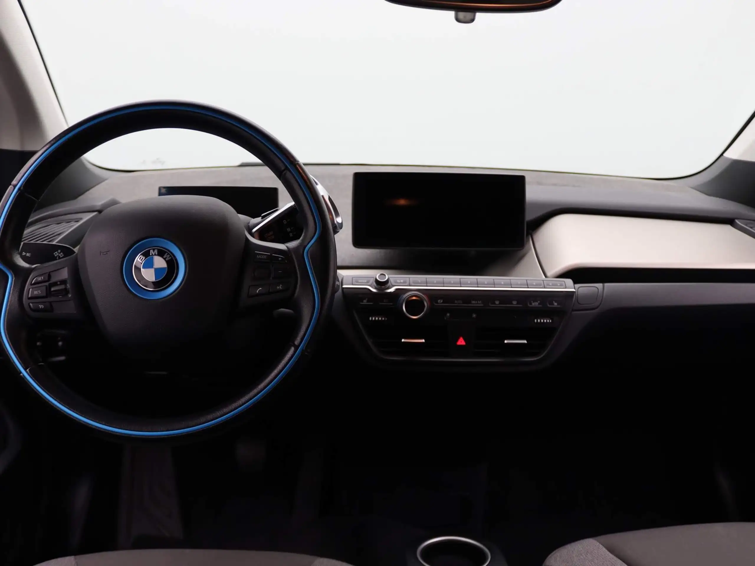 BMW - i3