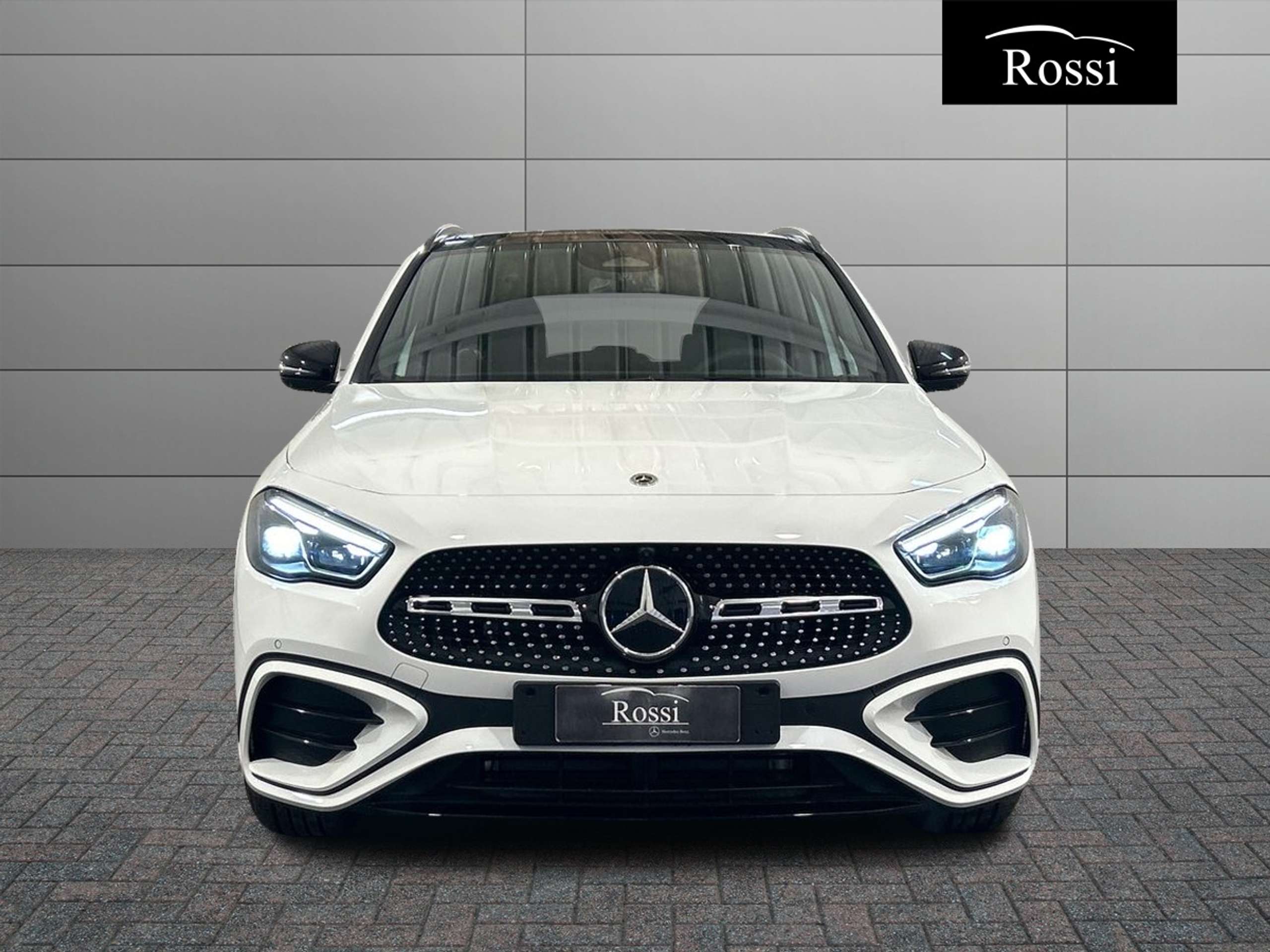 Mercedes-Benz - GLA 200