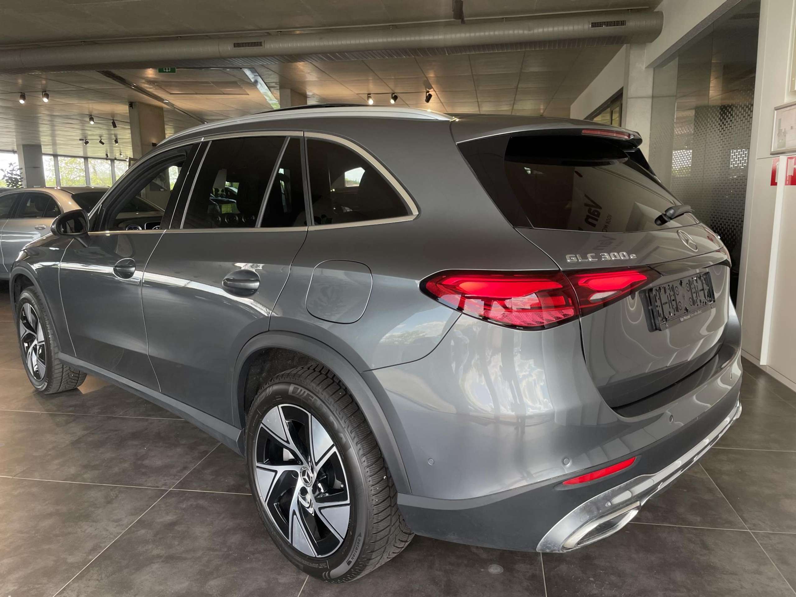 Mercedes-Benz - GLC 300