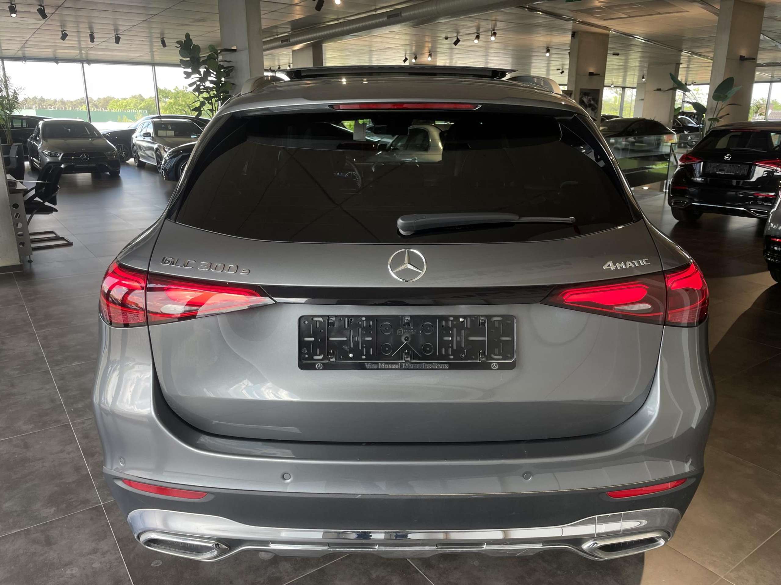 Mercedes-Benz - GLC 300