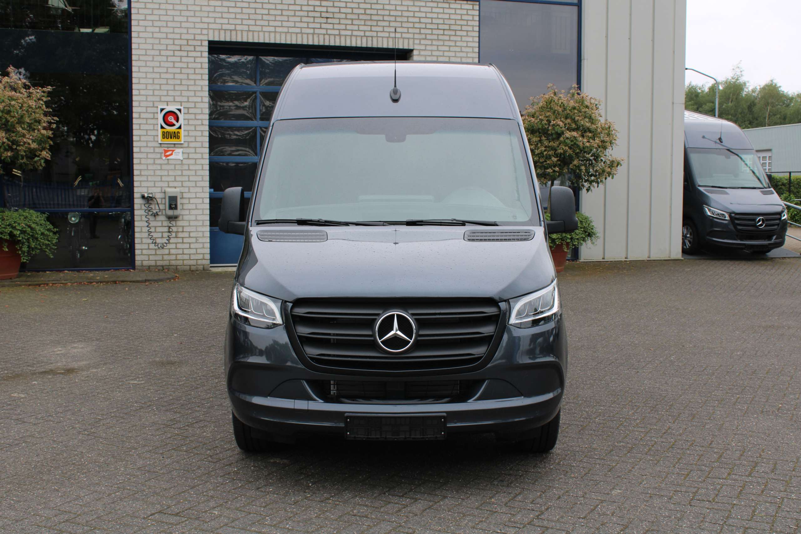 Mercedes-Benz - Sprinter