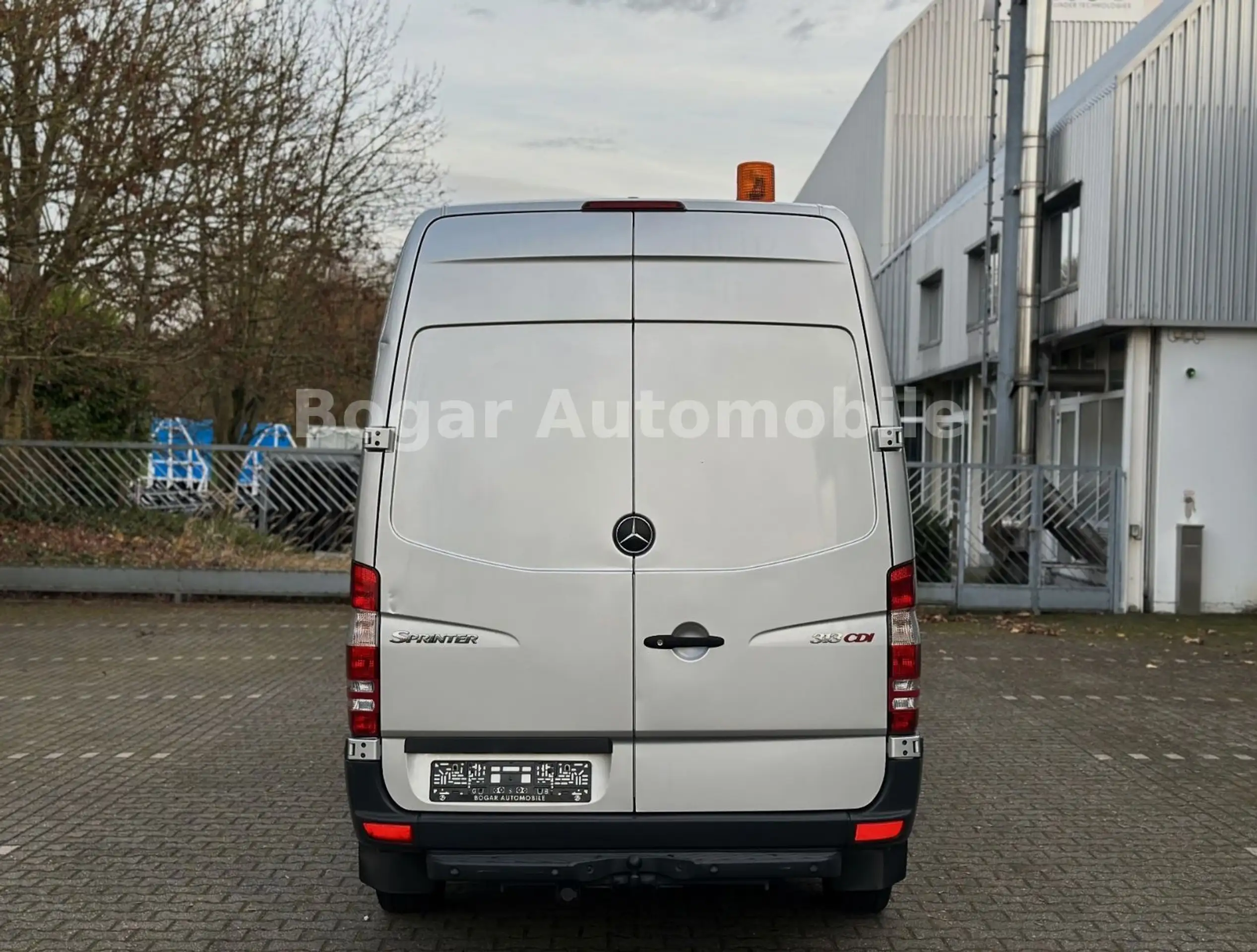 Mercedes-Benz - Sprinter