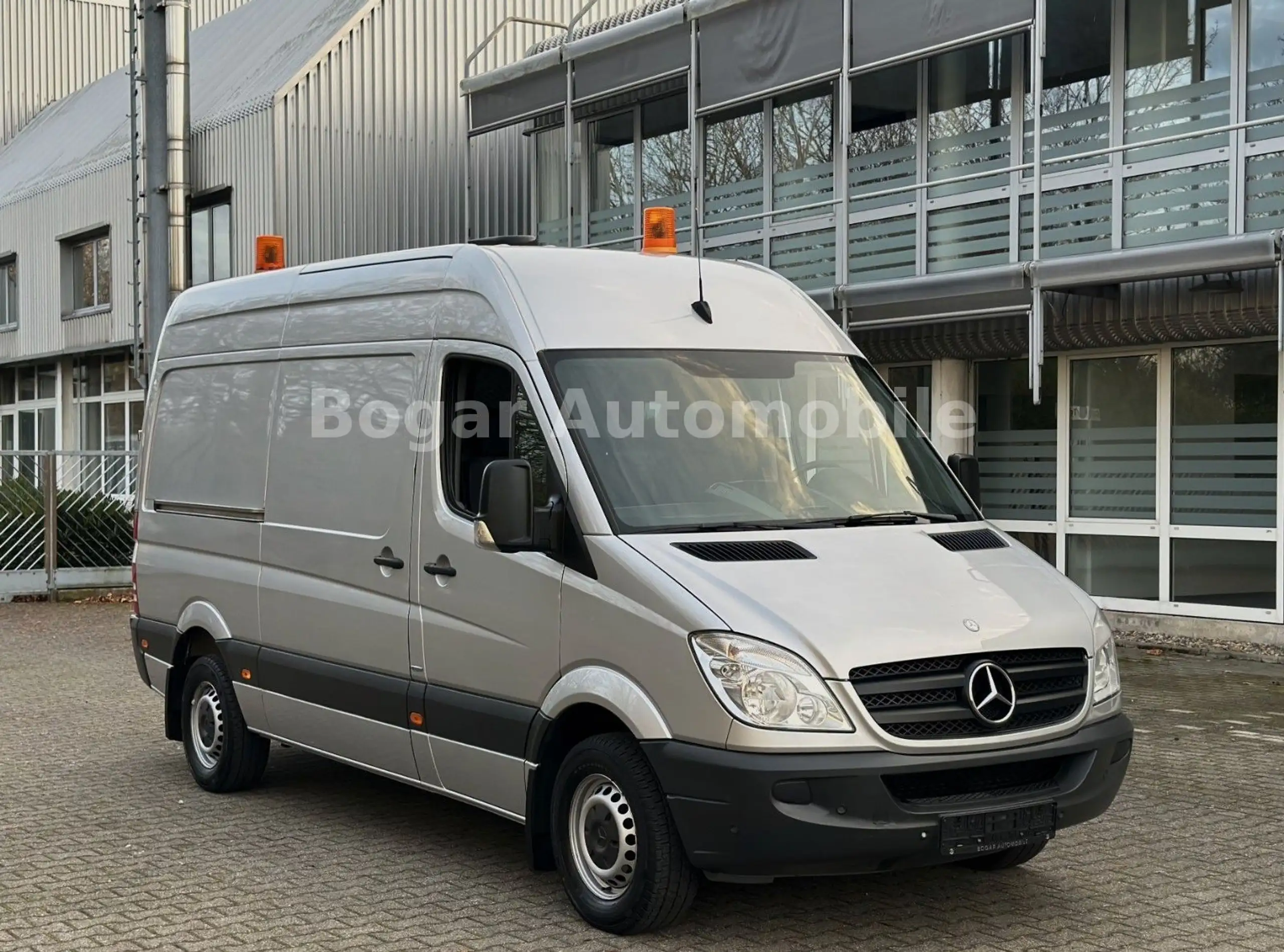 Mercedes-Benz - Sprinter