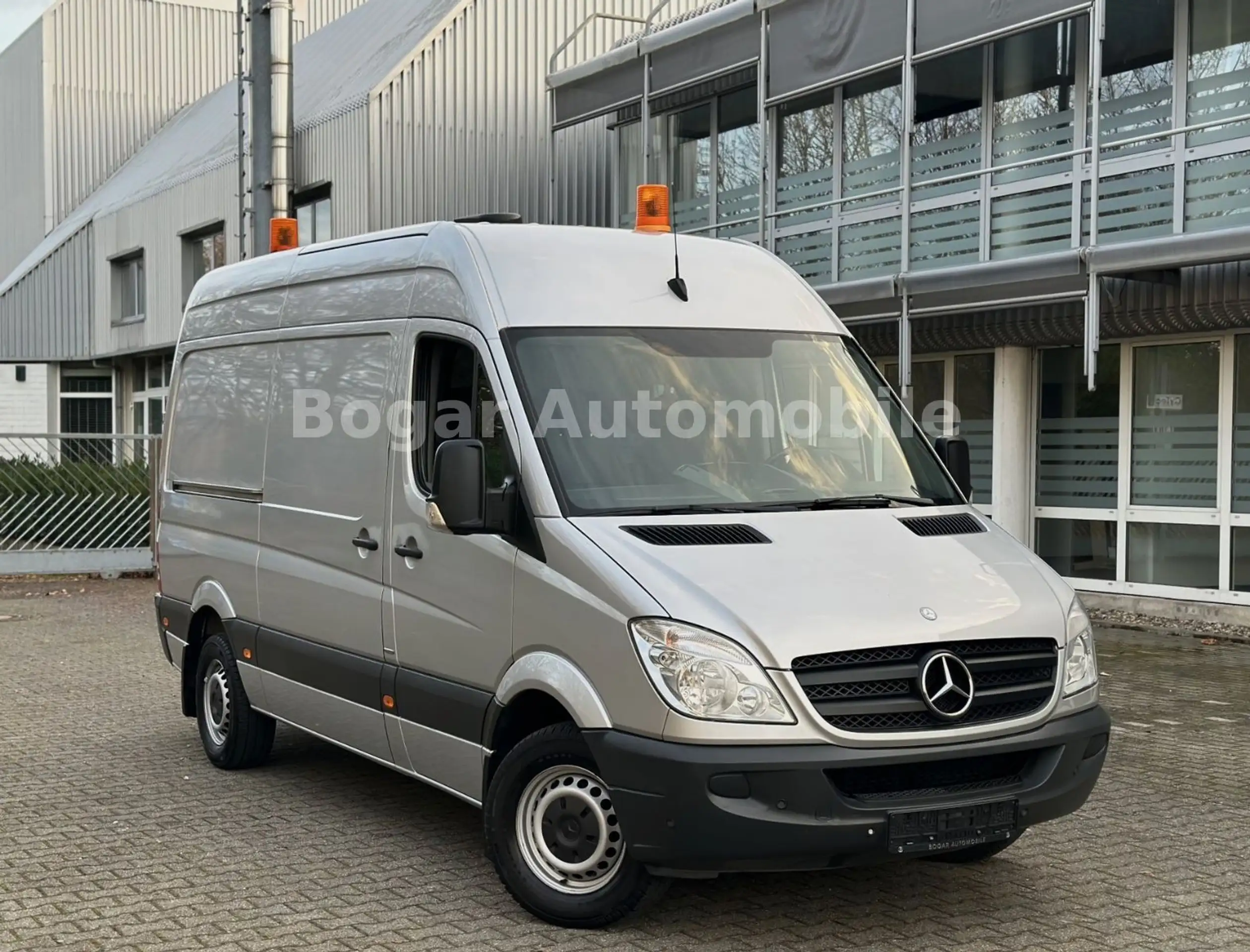 Mercedes-Benz - Sprinter