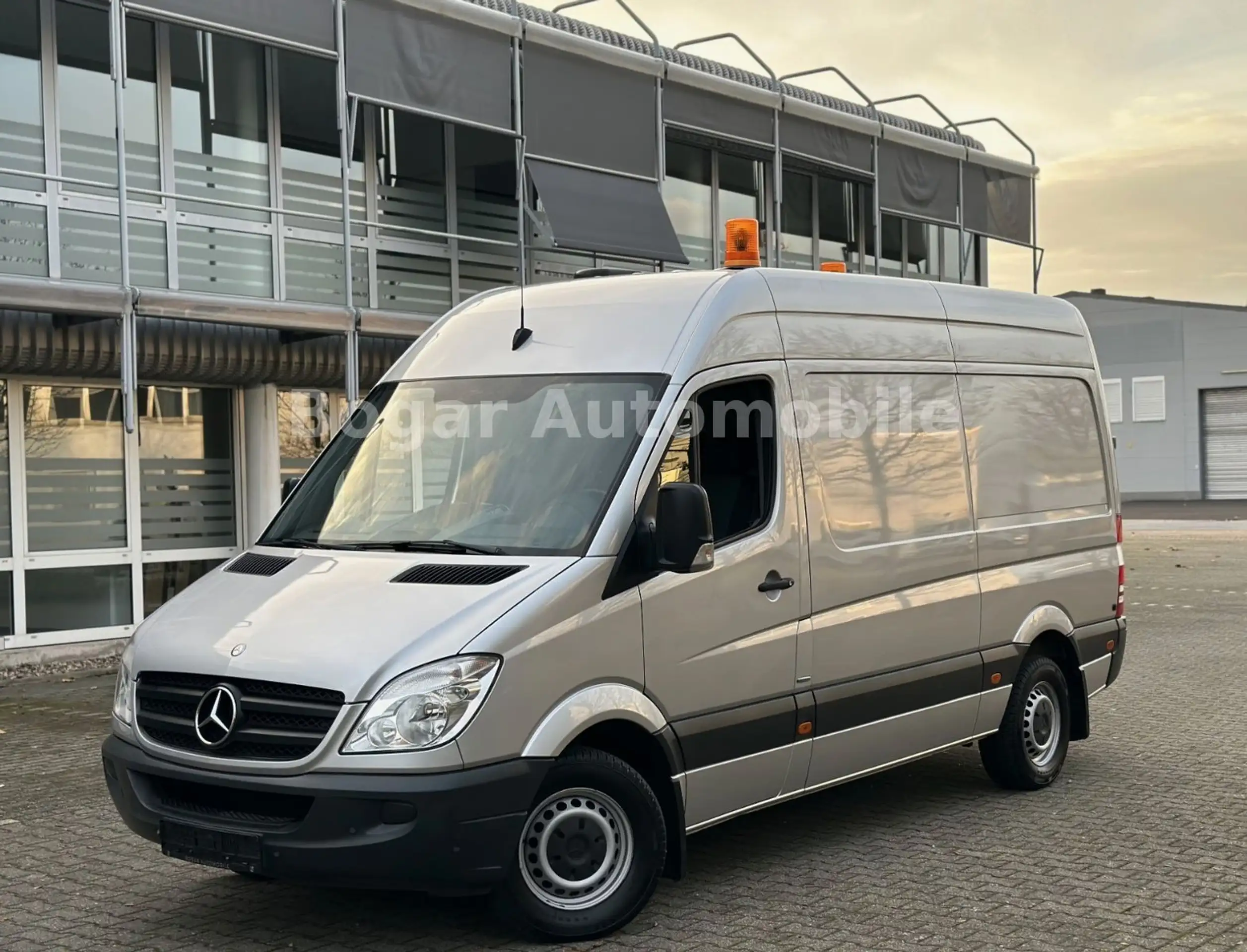 Mercedes-Benz - Sprinter