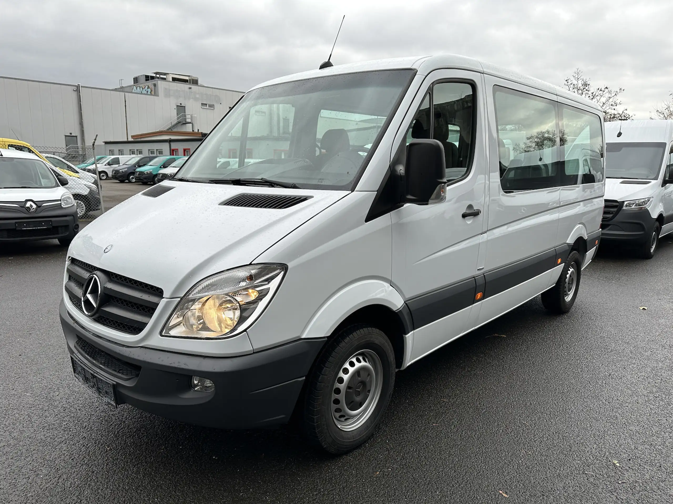 Mercedes-Benz - Sprinter