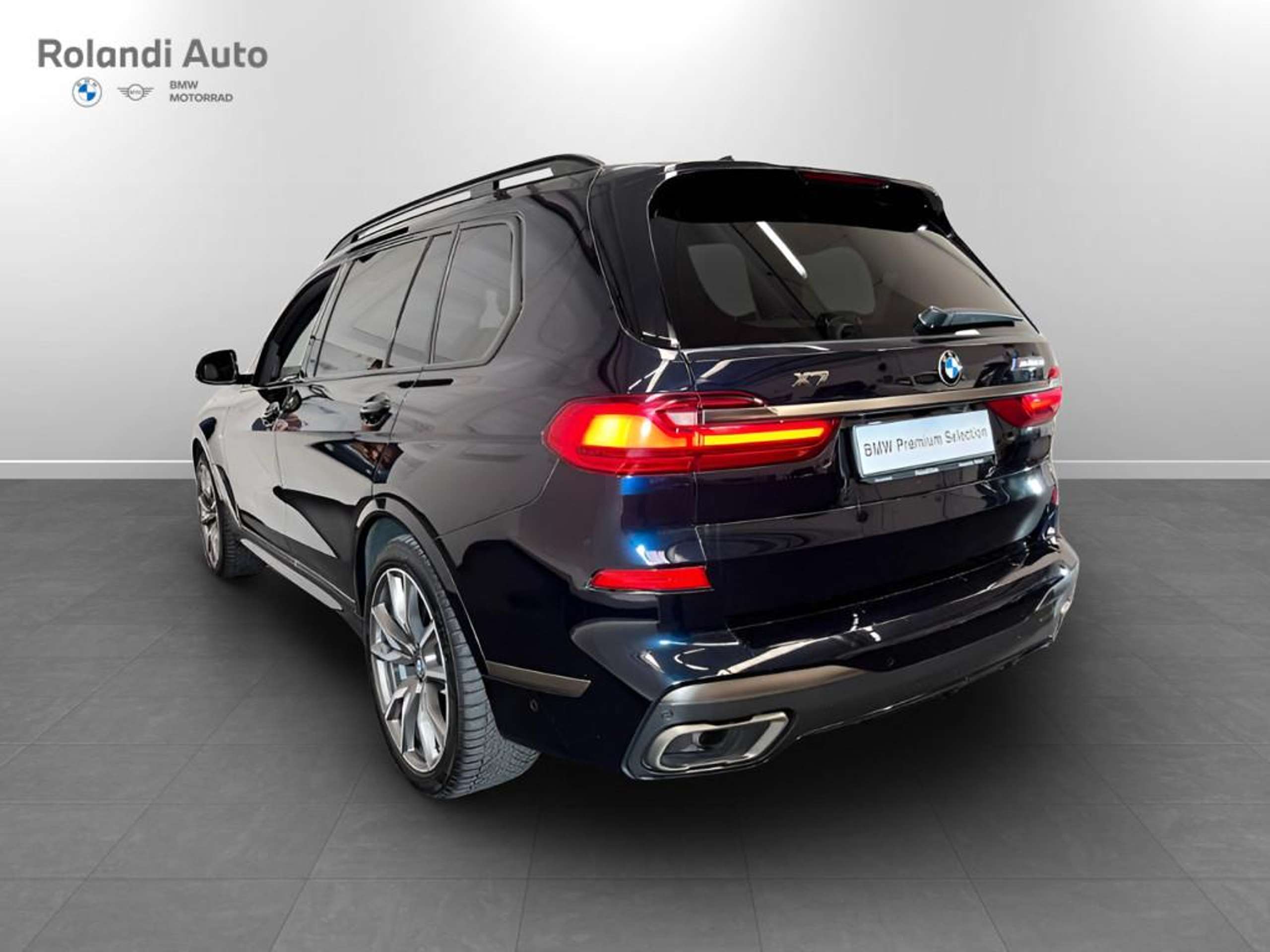 BMW - X7 M