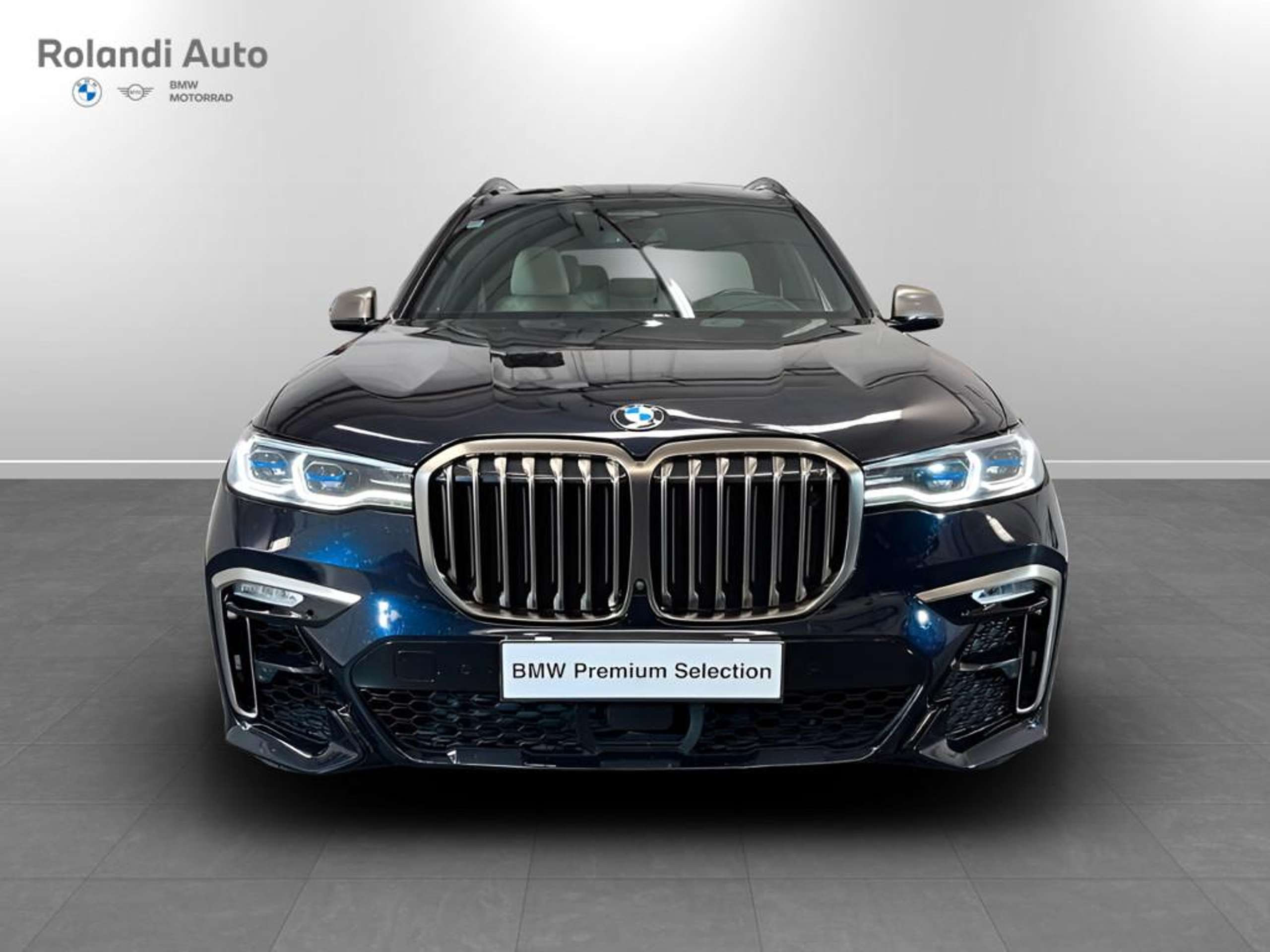 BMW - X7 M