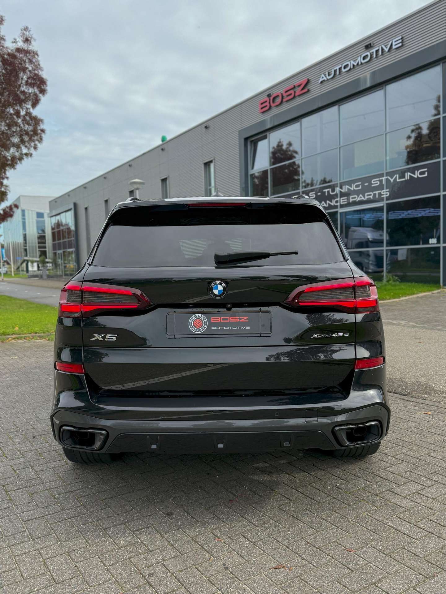 BMW - X5