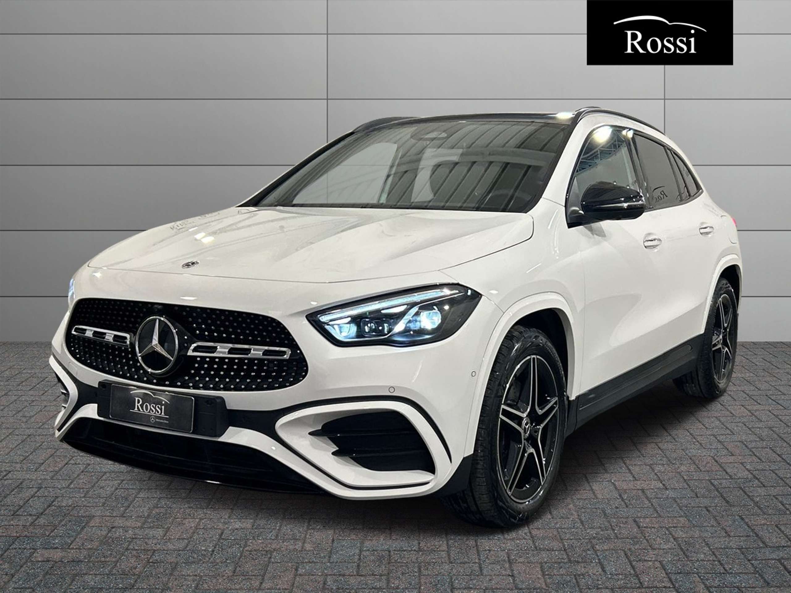 Mercedes-Benz - GLA 200