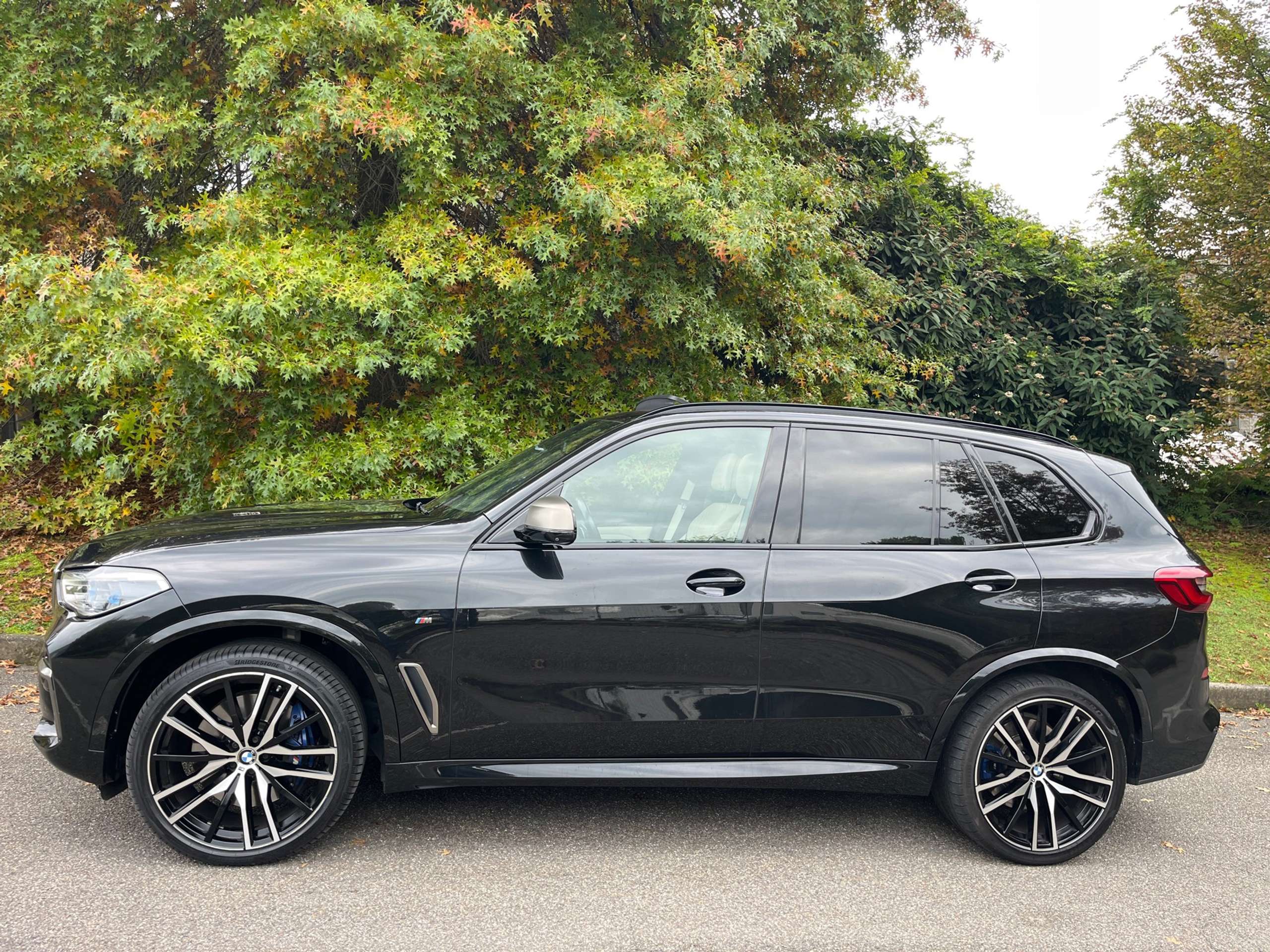 BMW - X5 M