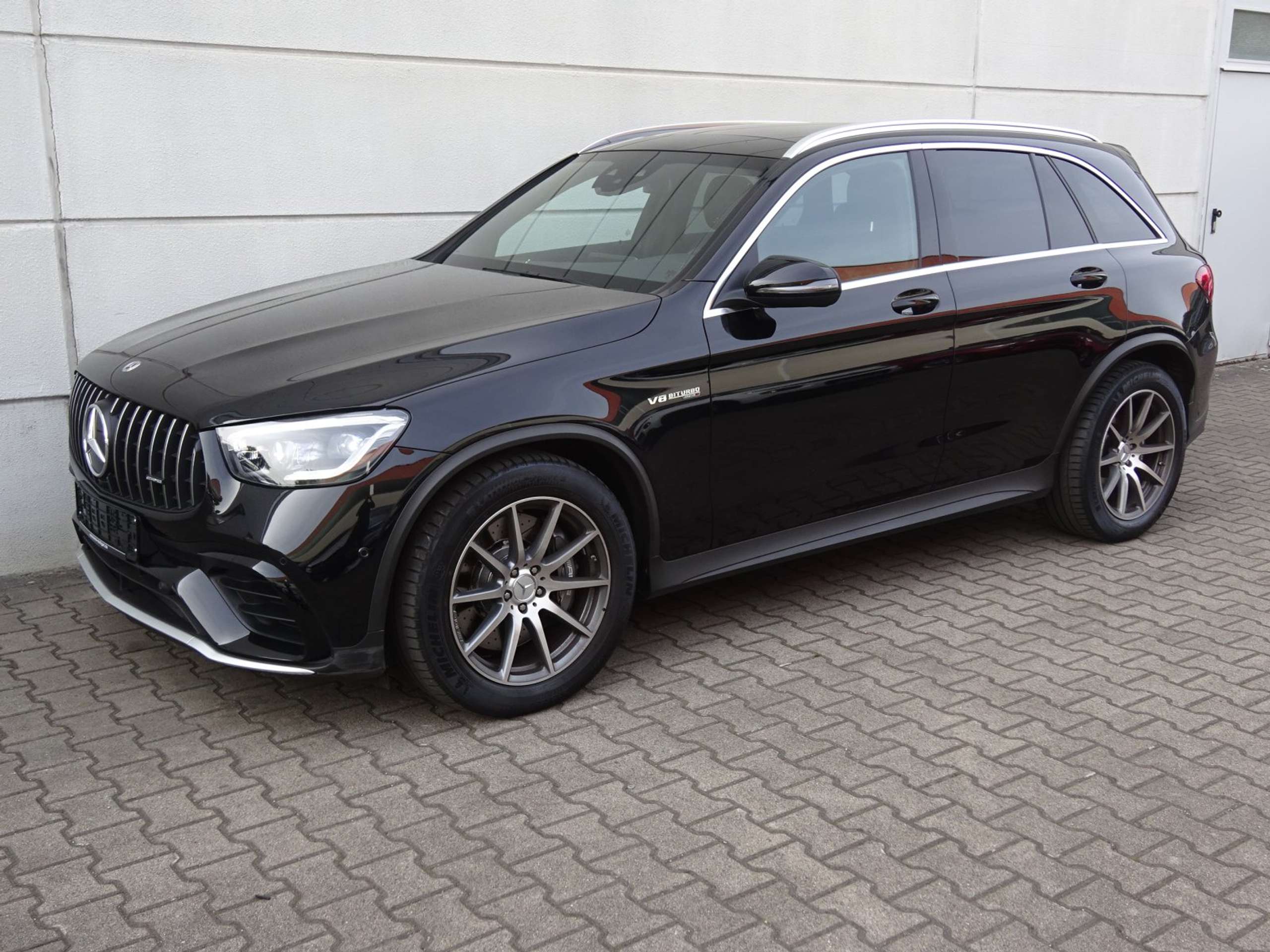 Mercedes-Benz - GLC 63 AMG