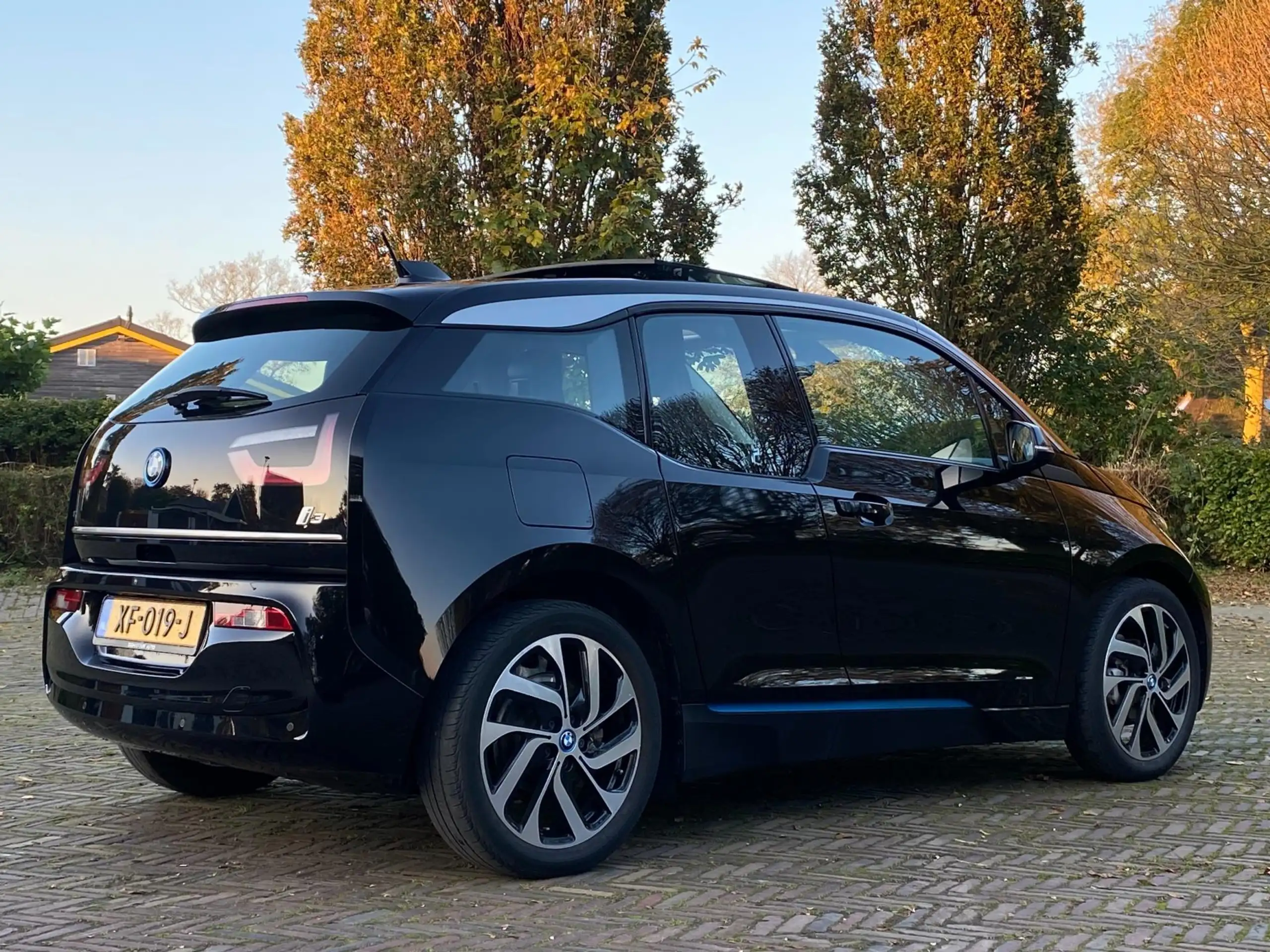 BMW - i3