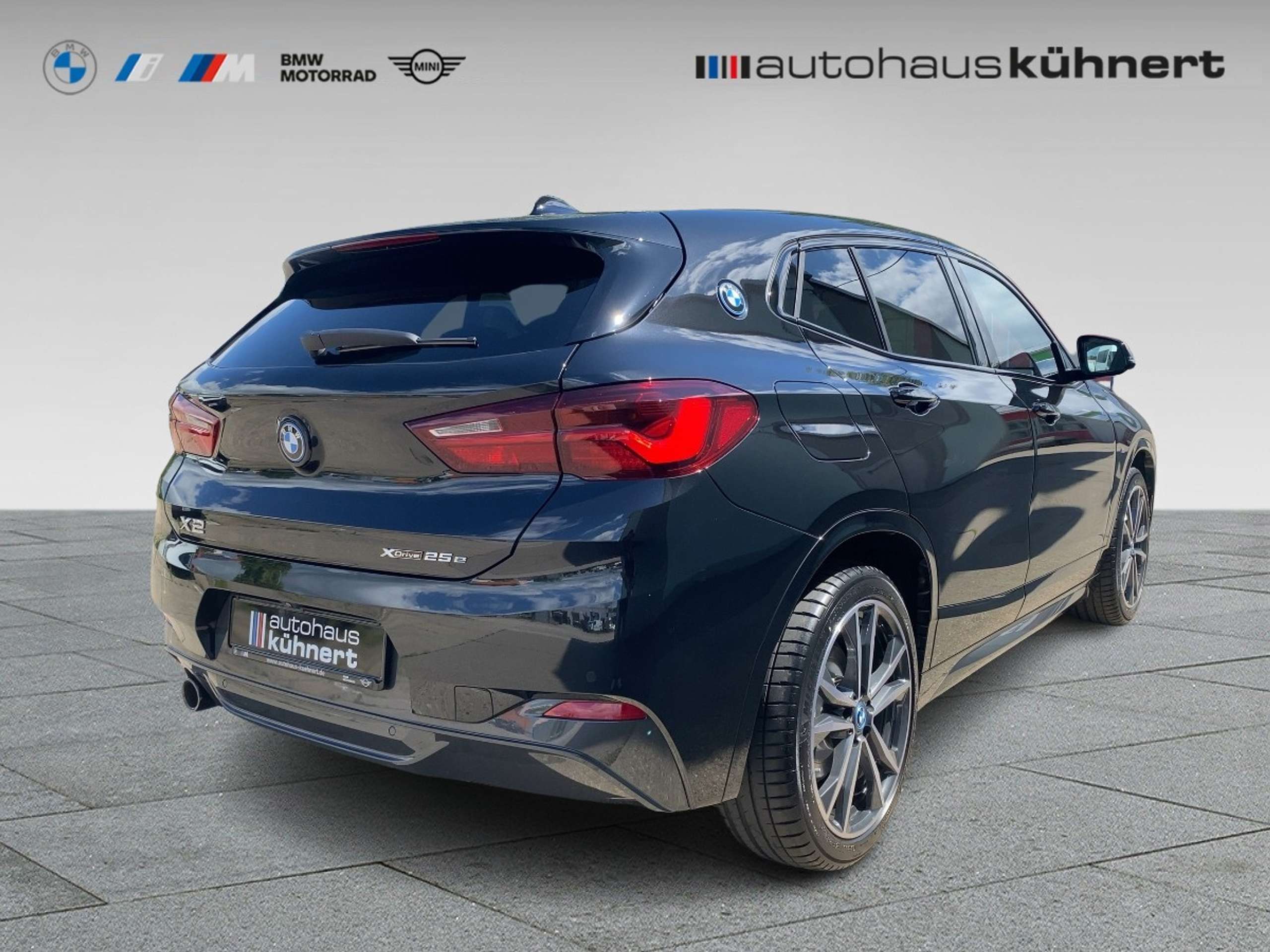 BMW - X2