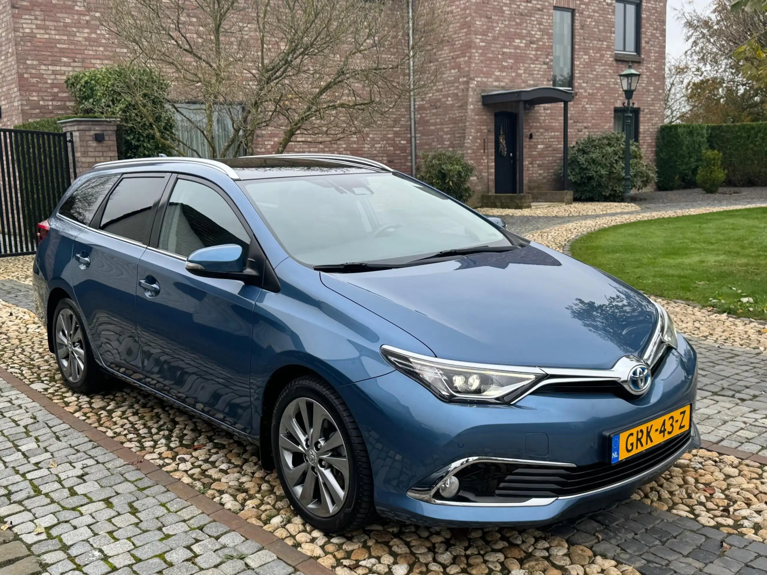 Toyota - Auris