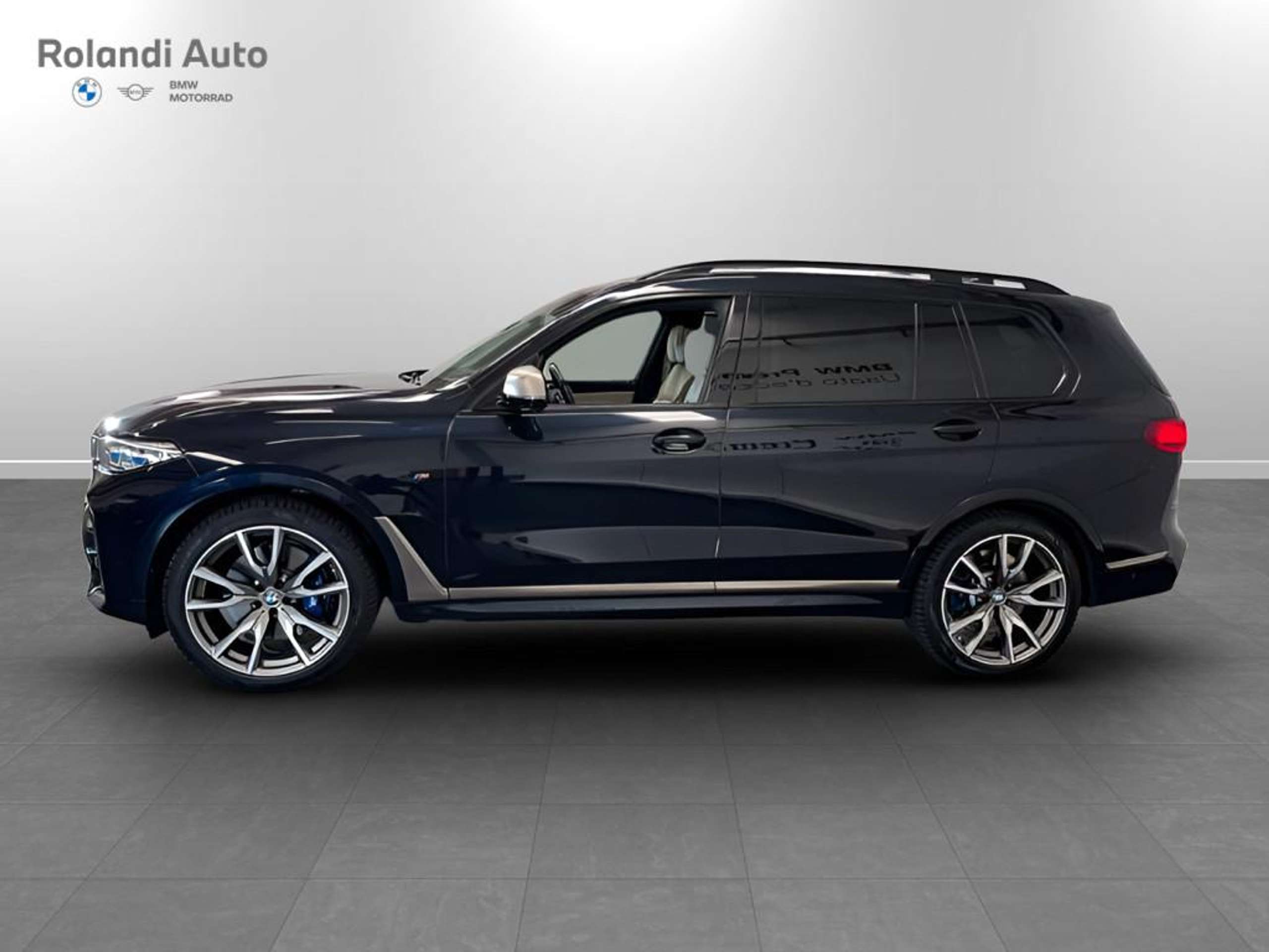 BMW - X7 M