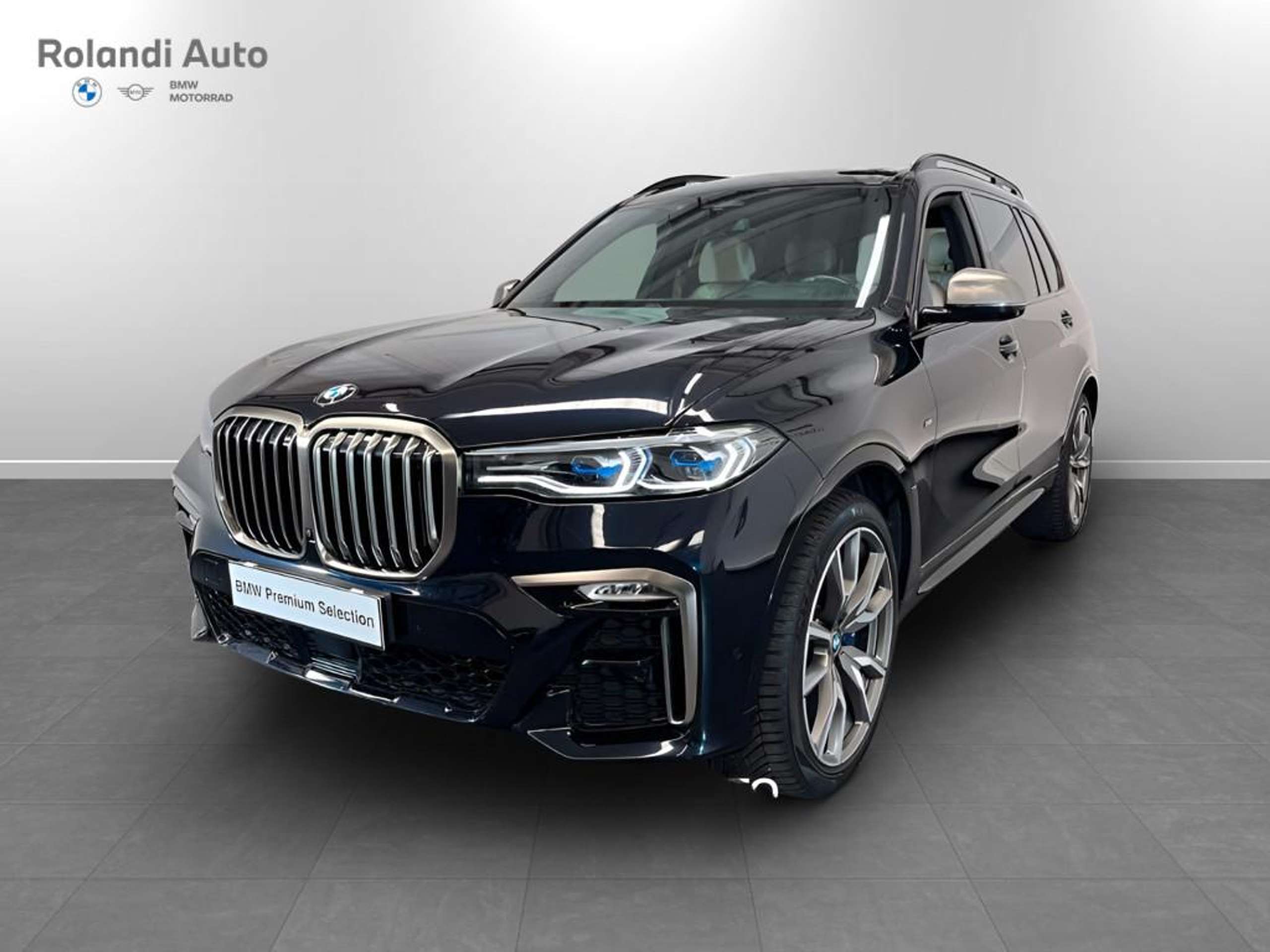 BMW - X7 M