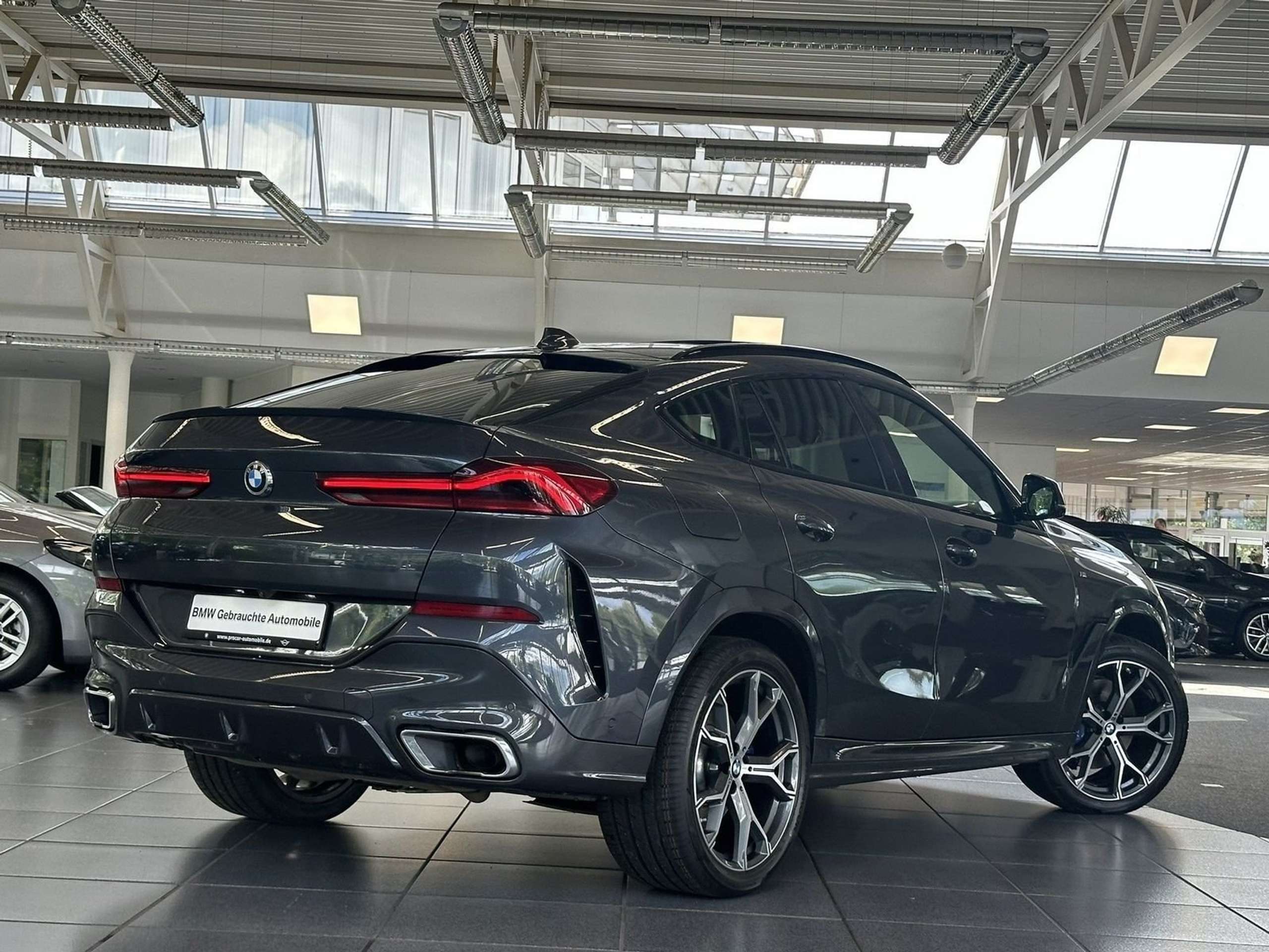 BMW - X6